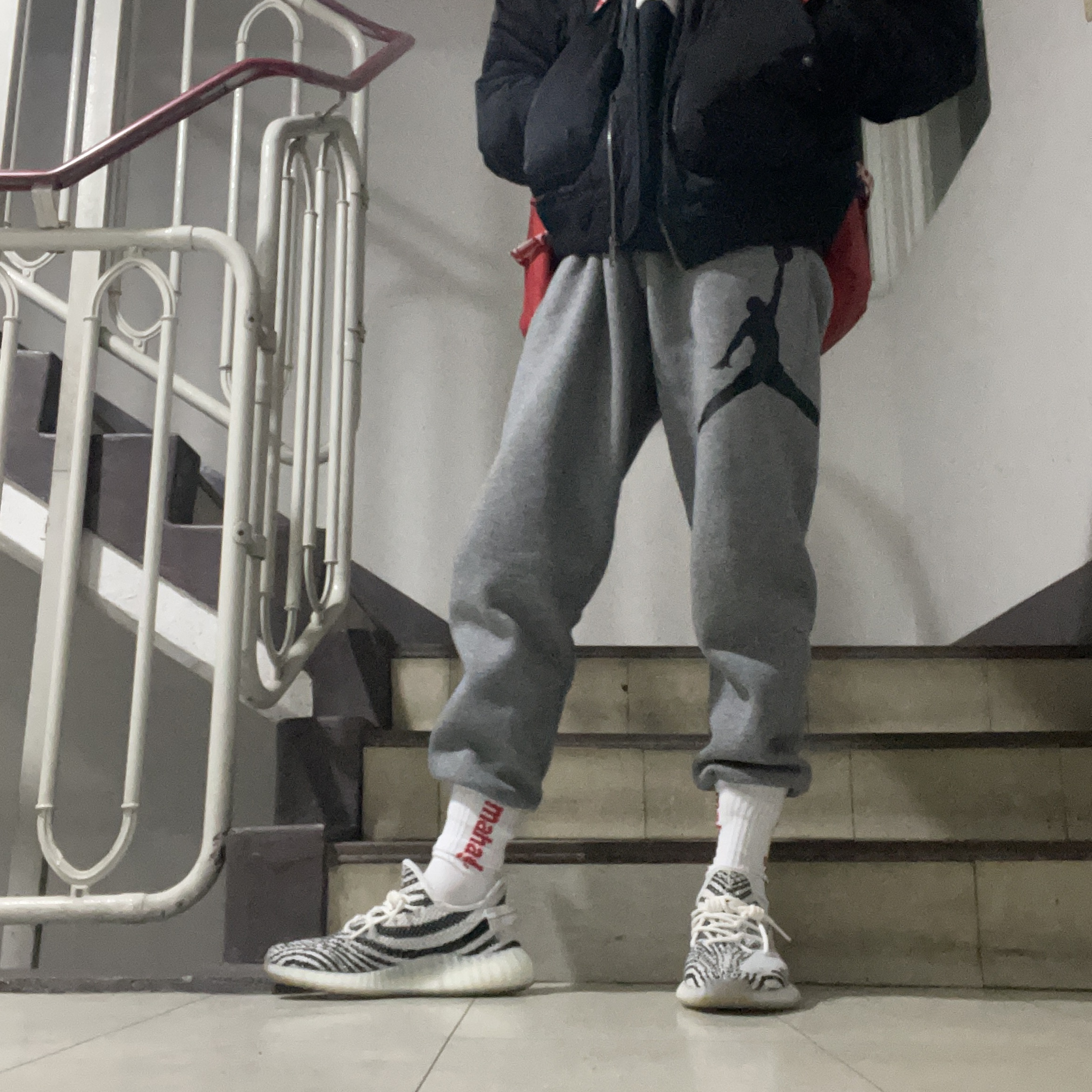 Adidas Yeezy Boost 350 V2 Zebra 2017/2019/2020 착용 스타일