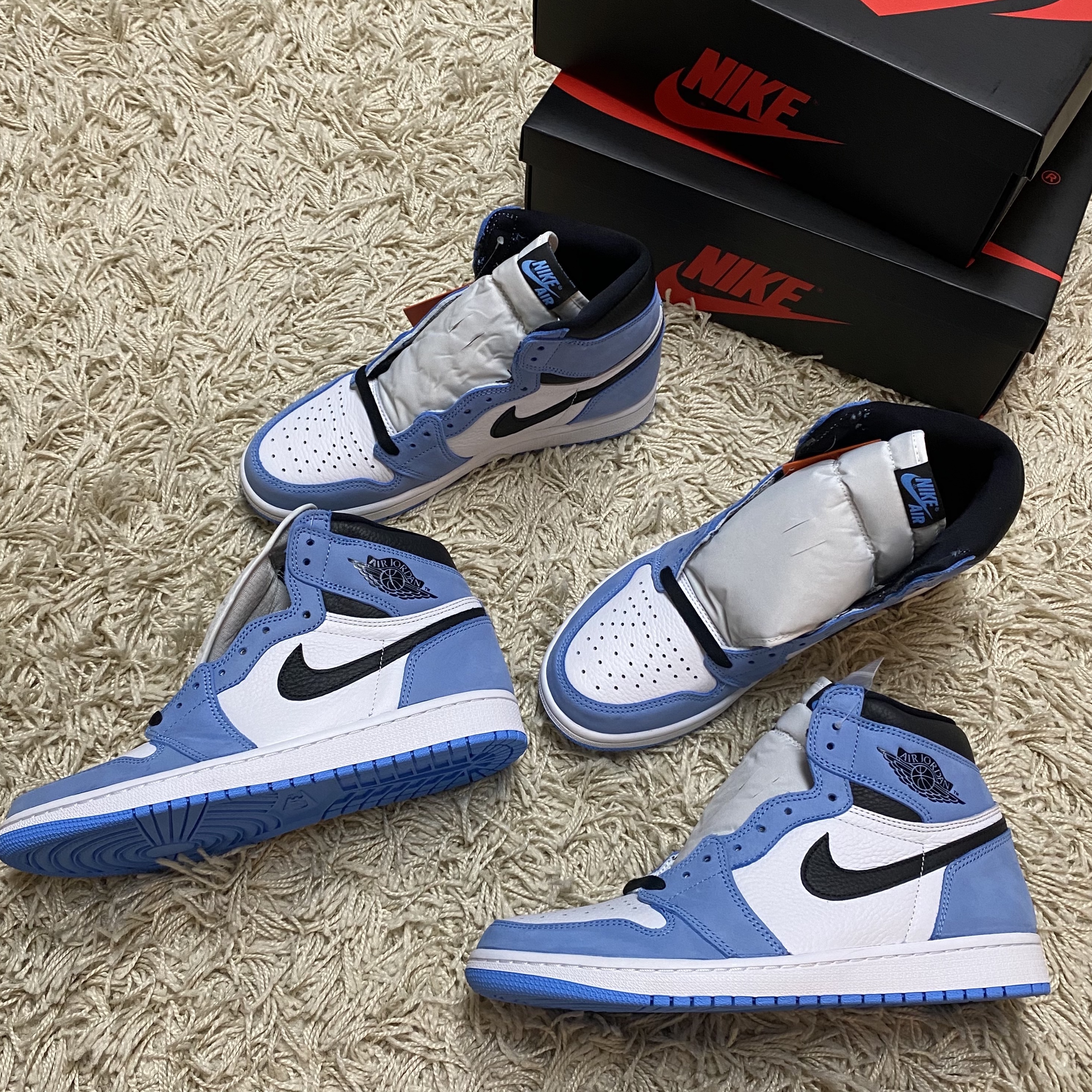 Jordan 1 Retro High OG University Blue 착용 스타일