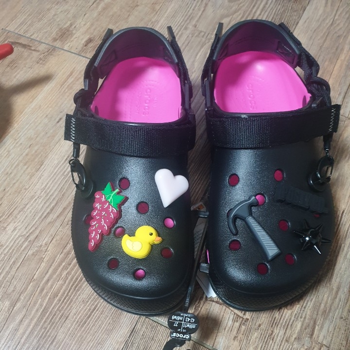 Crocs x Post Malone Duet Max Clog Black 착용 스타일