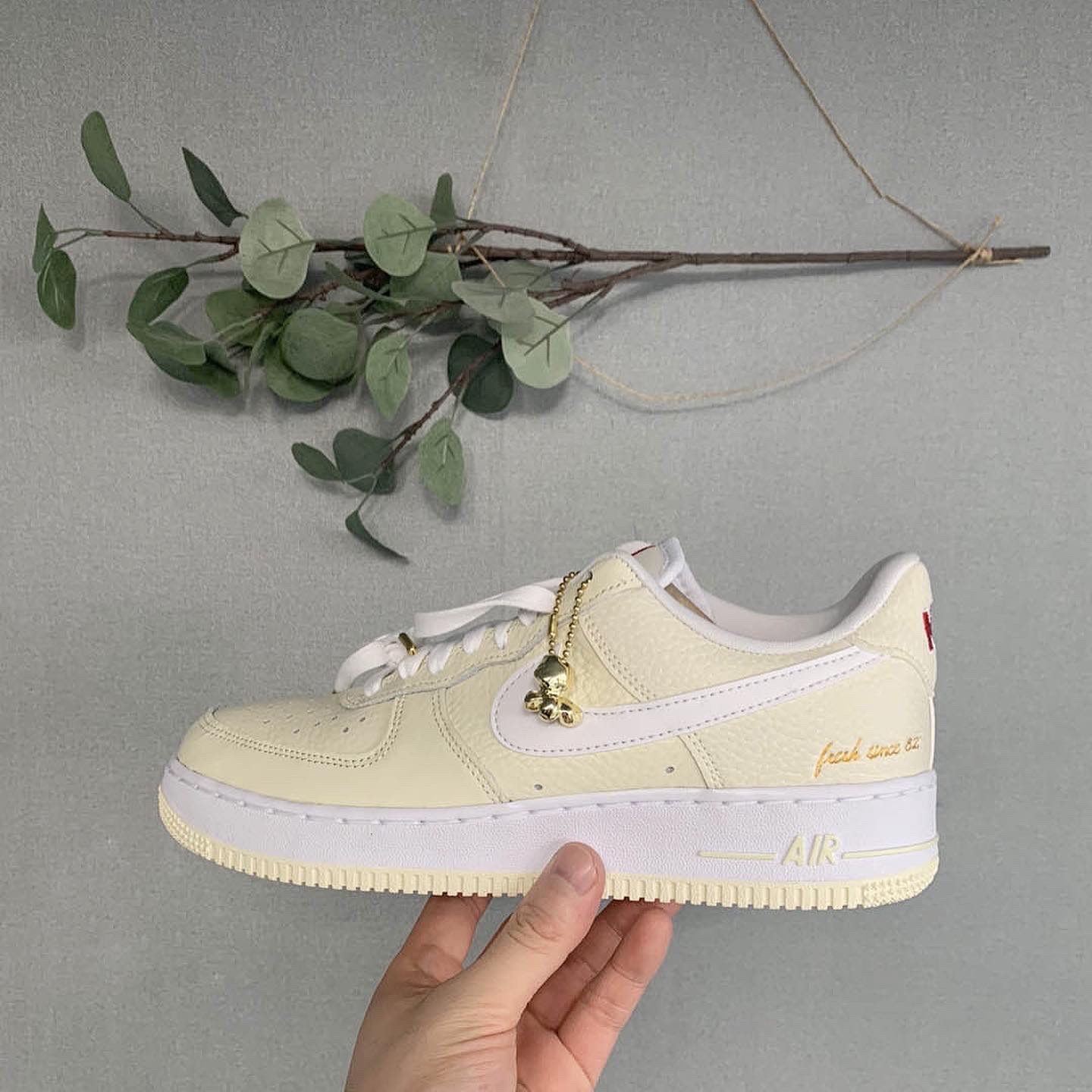 Nike Air Force 1 '07 PRM Popcorn 착용 스타일 - 1