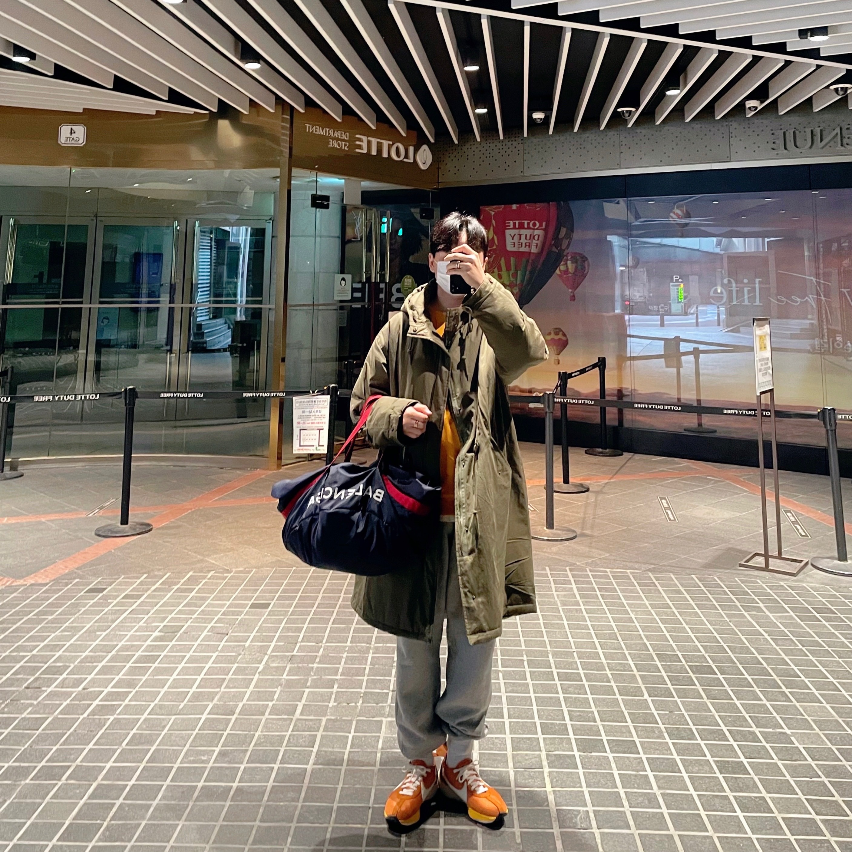 Nike Moon Racer Monarch, IAB Studio Sweatpants Gray - 21SS 착용 스타일 - 2