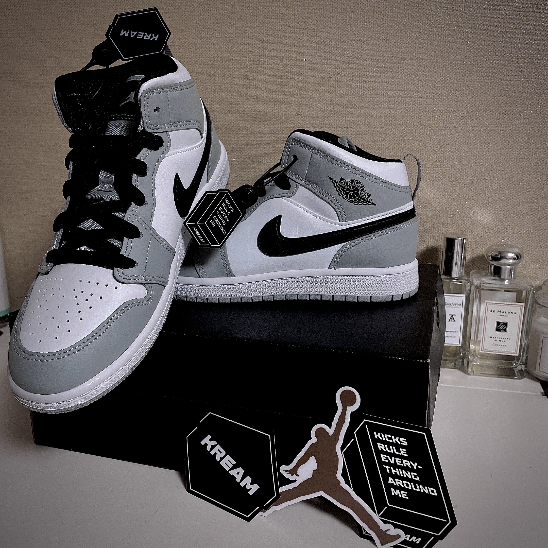 (PS) Jordan 1 Mid Light Smoke Grey 착용 스타일
