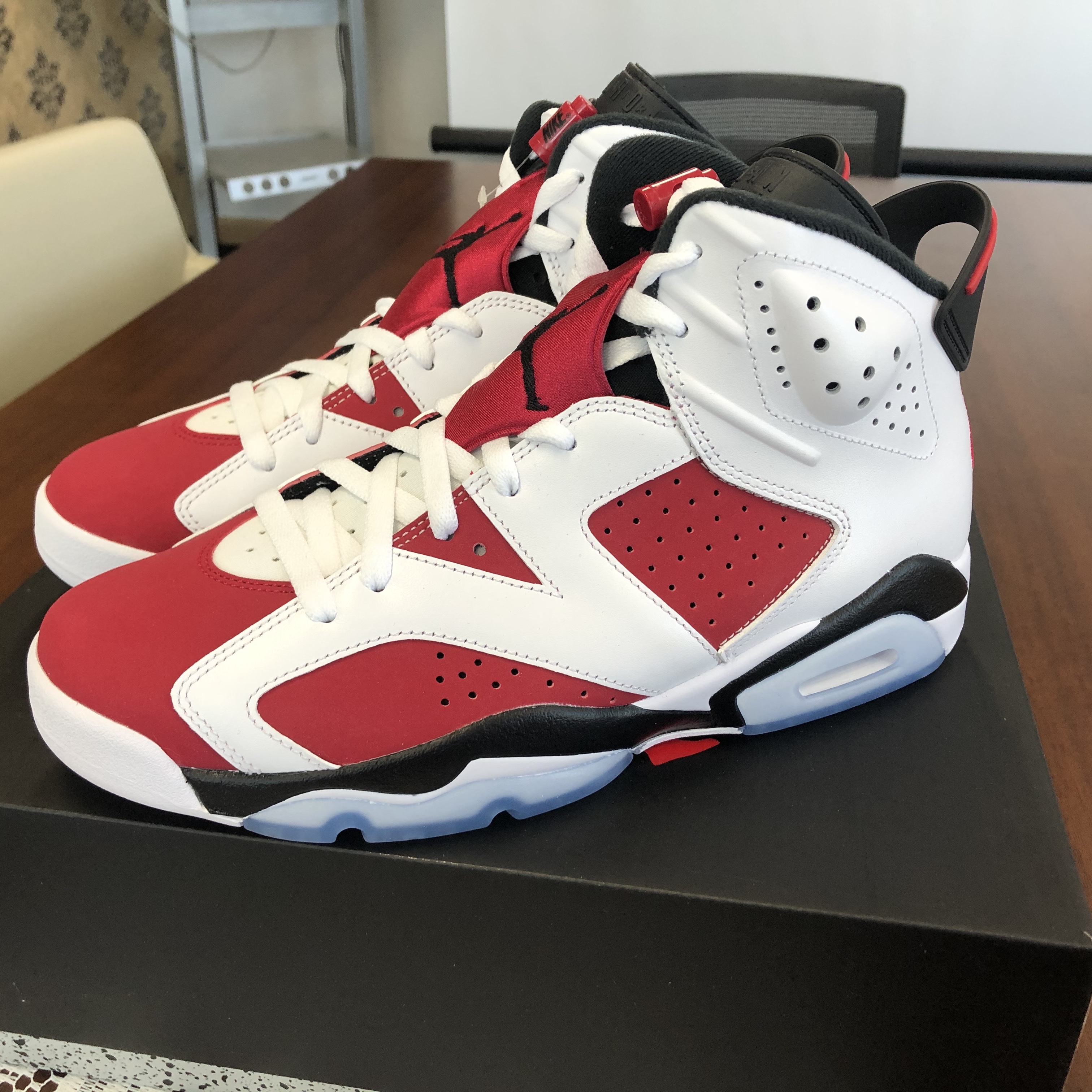 Jordan 6 Retro Carmine 2021 착용 스타일 - 1