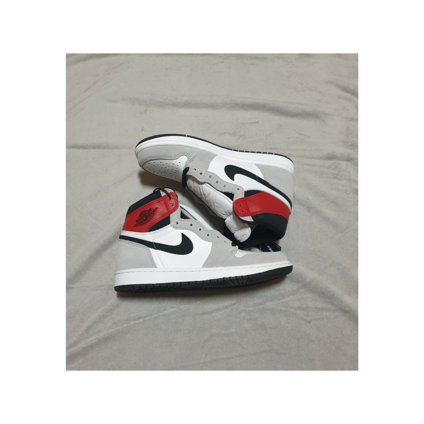 Jordan 1 Retro High OG Light Smoke Grey 착용 스타일