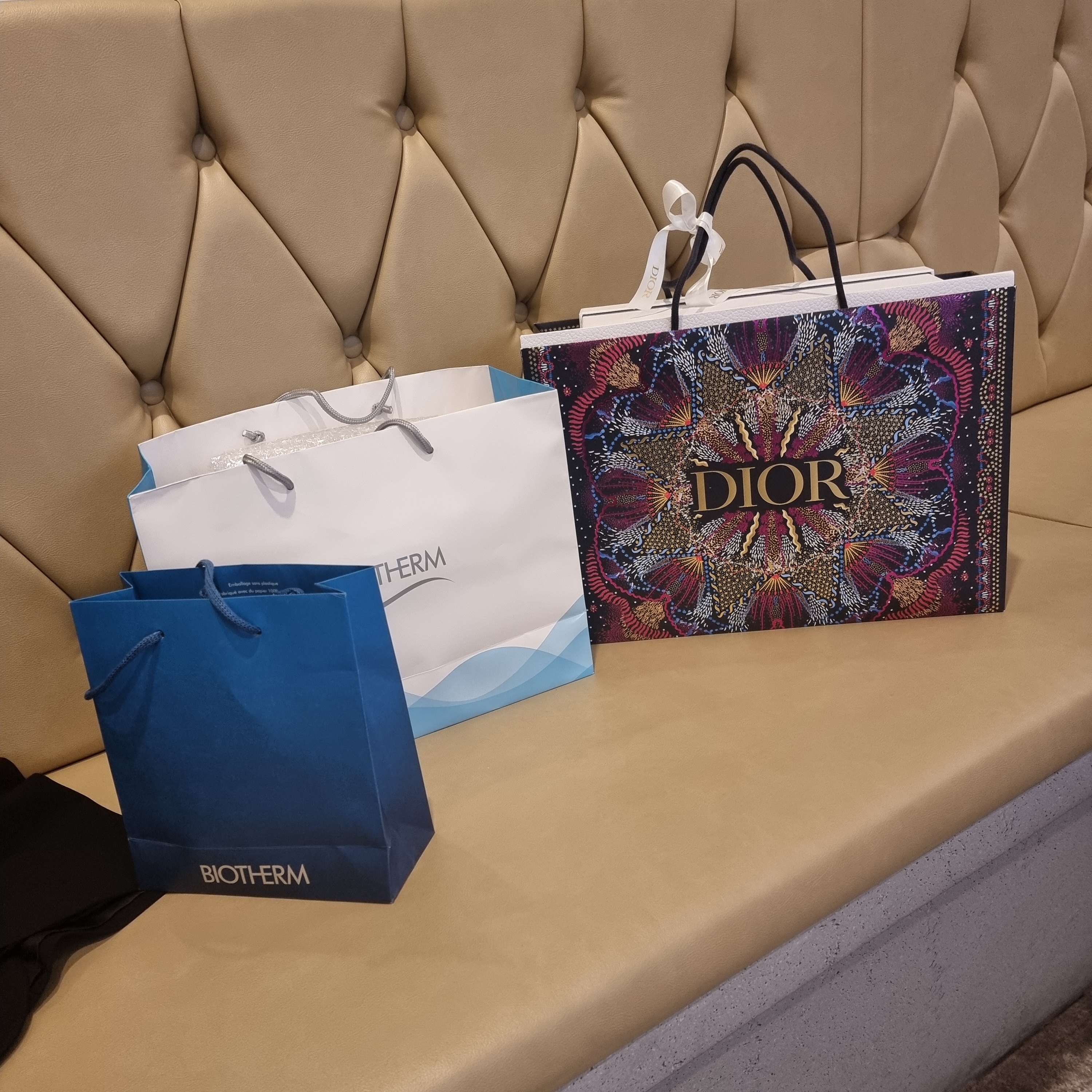 (W) Dior D-Connect Mesh White 착용 스타일 - 2
