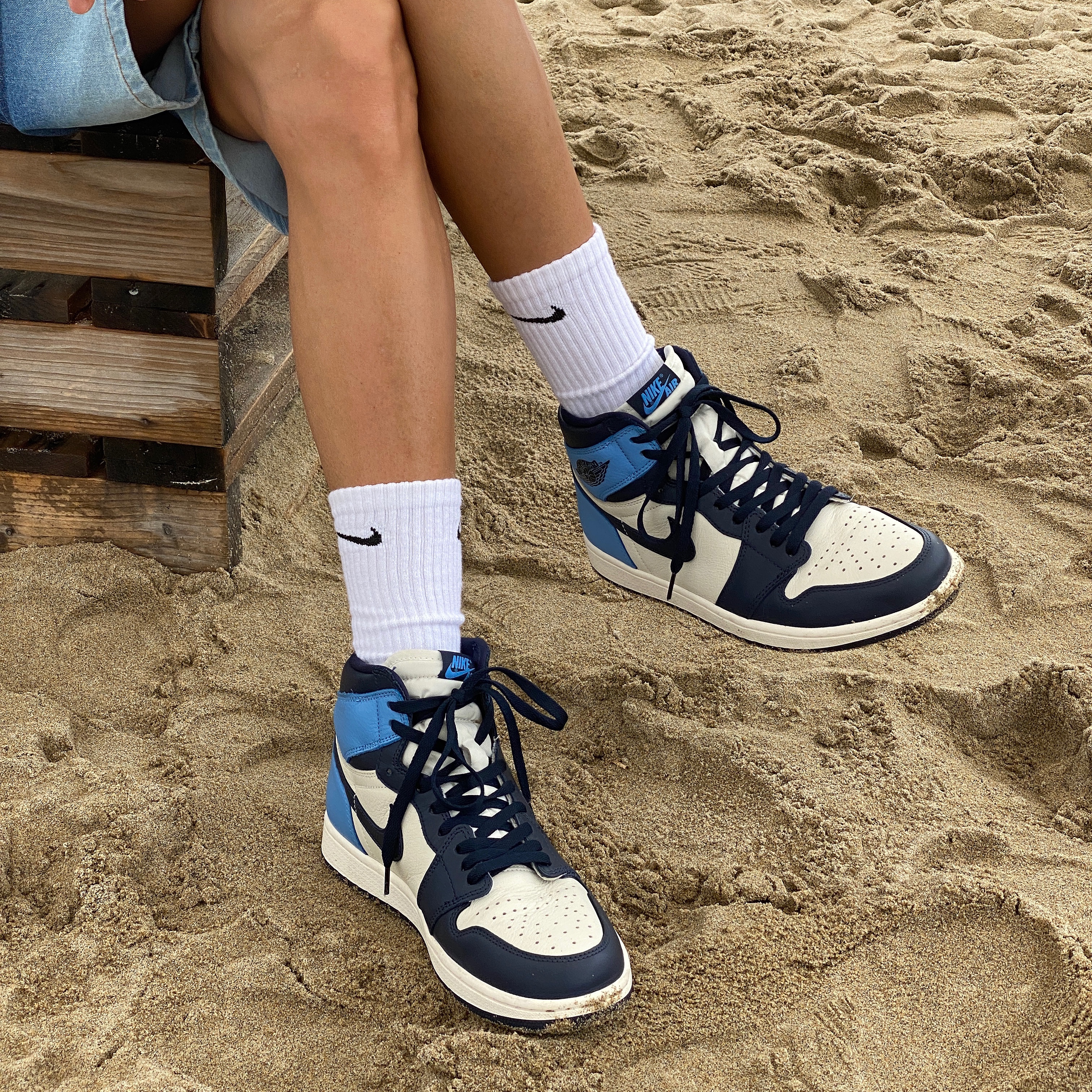 Jordan 1 Retro High Obsidian UNC 착용 스타일