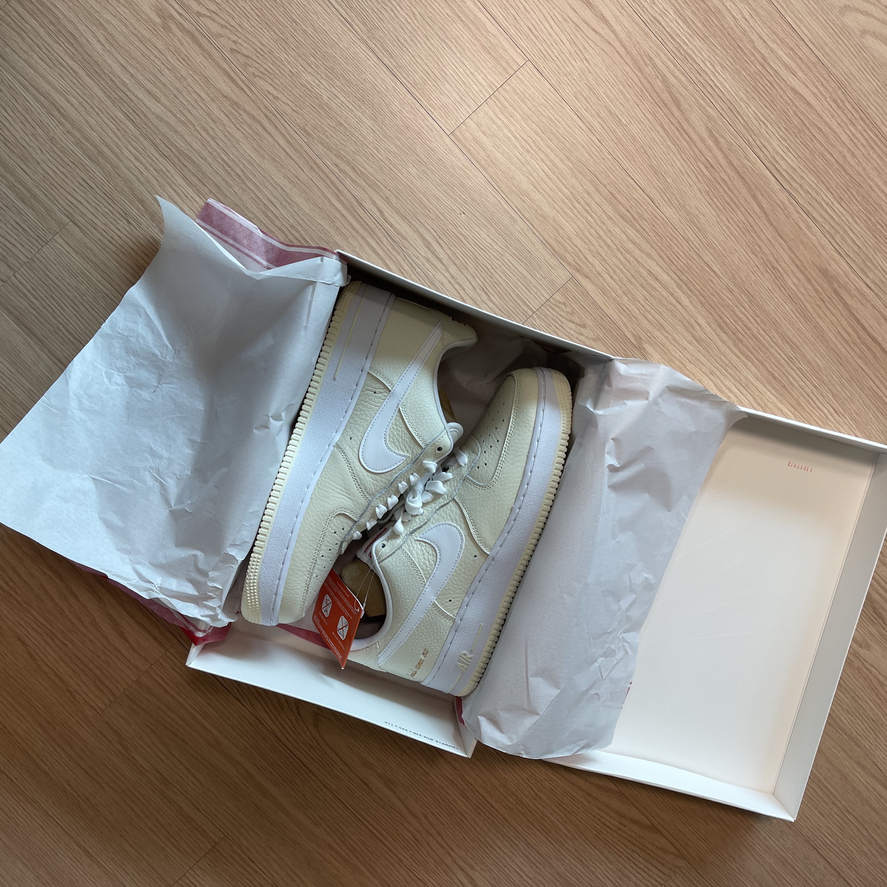 Nike Air Force 1 '07 PRM Popcorn 착용 스타일 - 1