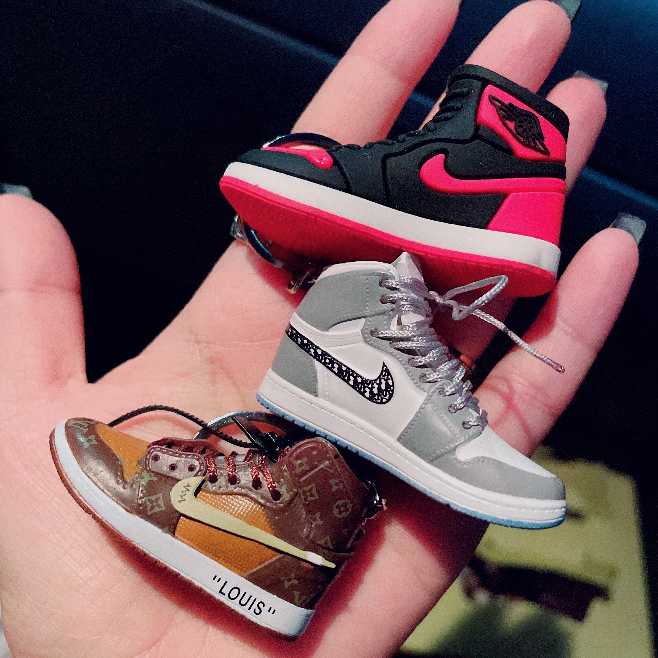 Jordan 1 x Dior High OG, Jordan 1 Mid Bred Banned 2020 착용 스타일