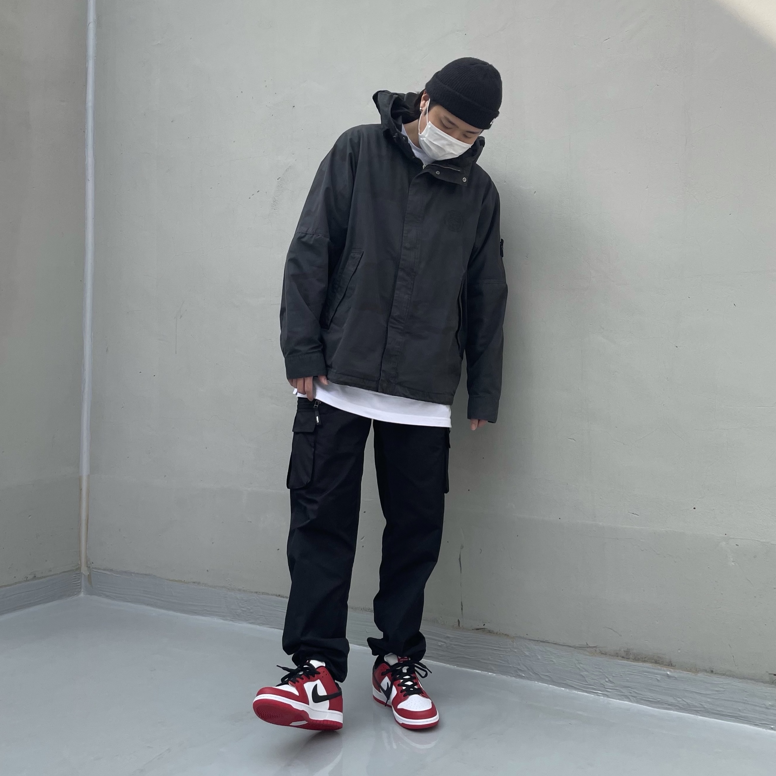 Nike SB Dunk Low Pro Chicago, Supreme x Stone Island Riot Mask Camo Jacket Black - 19SS 착용 스타일