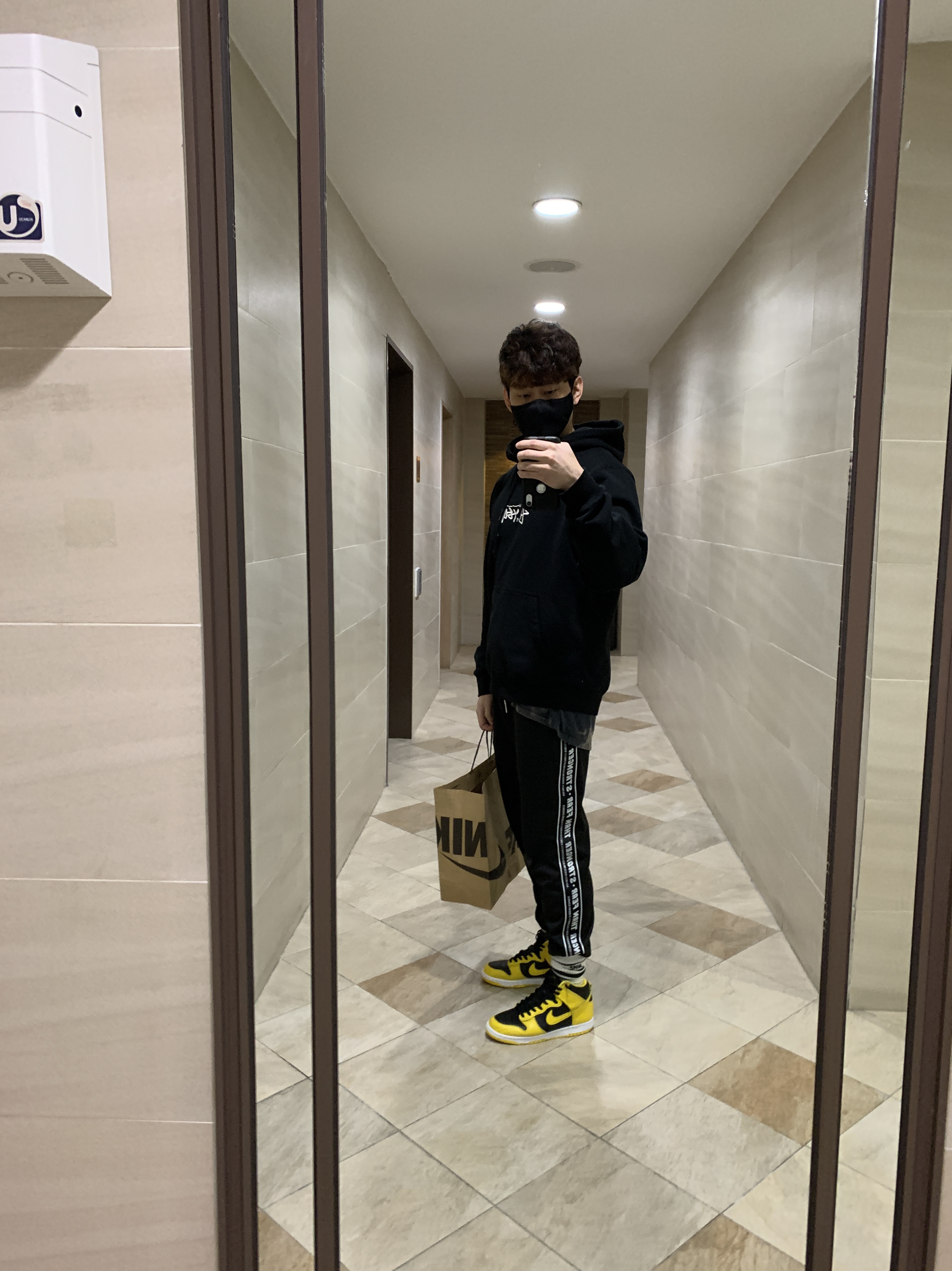 Stussy x Our Legacy Better Than Another Hood Black, Nike Dunk High SP Varsity Maize 착용 스타일 - 5