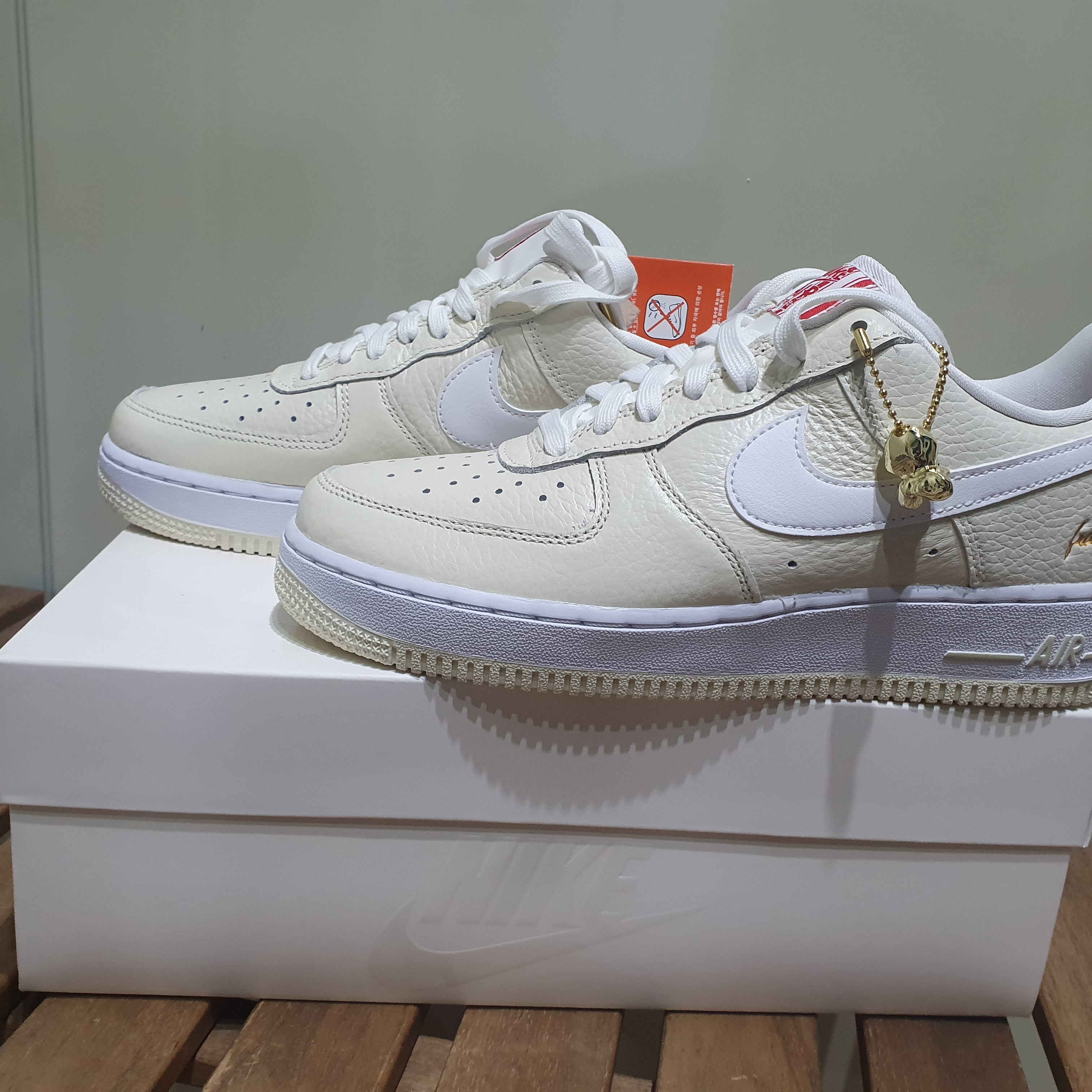 Nike Air Force 1 '07 PRM Popcorn 착용 스타일 - 4