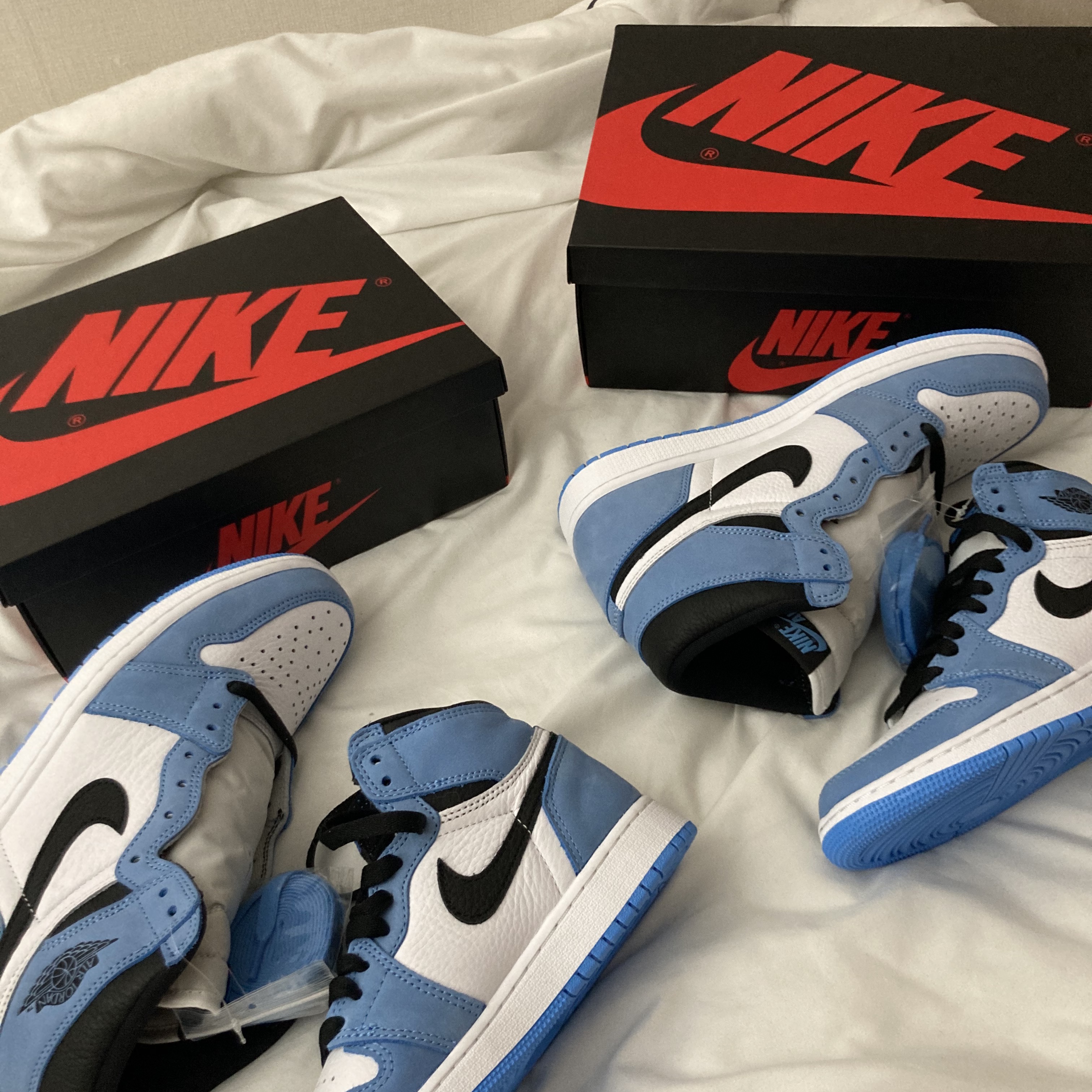 Jordan 1 Retro High OG University Blue, (GS) Jordan 1 Retro High OG University Blue 착용 스타일 - 1