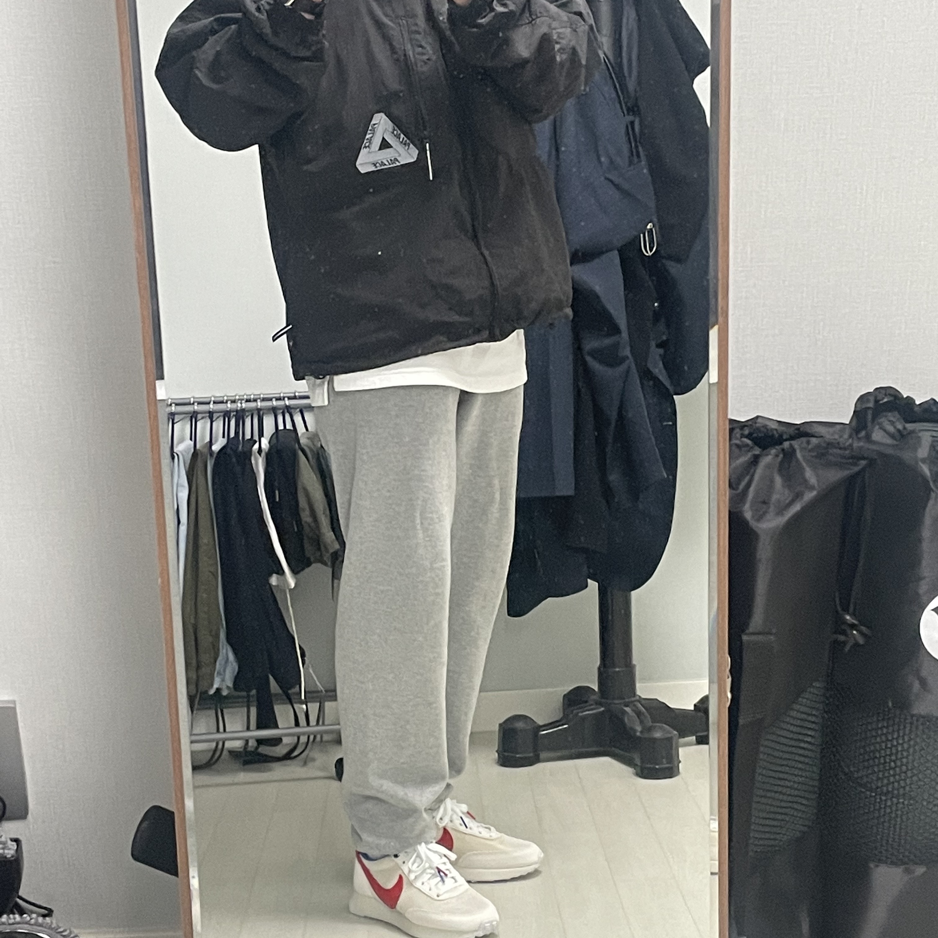 Nike x Stranger Things Tailwind 79 Independence Day Pack, Palace Travel Jacket Black - 21SS 착용 스타일