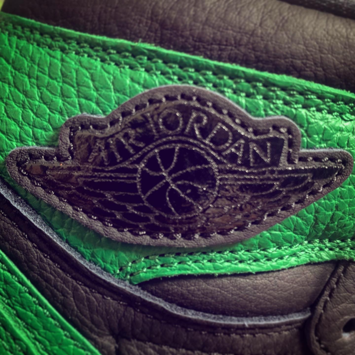 Jordan 1 Retro High OG Pine Green Black 착용 스타일 - 4