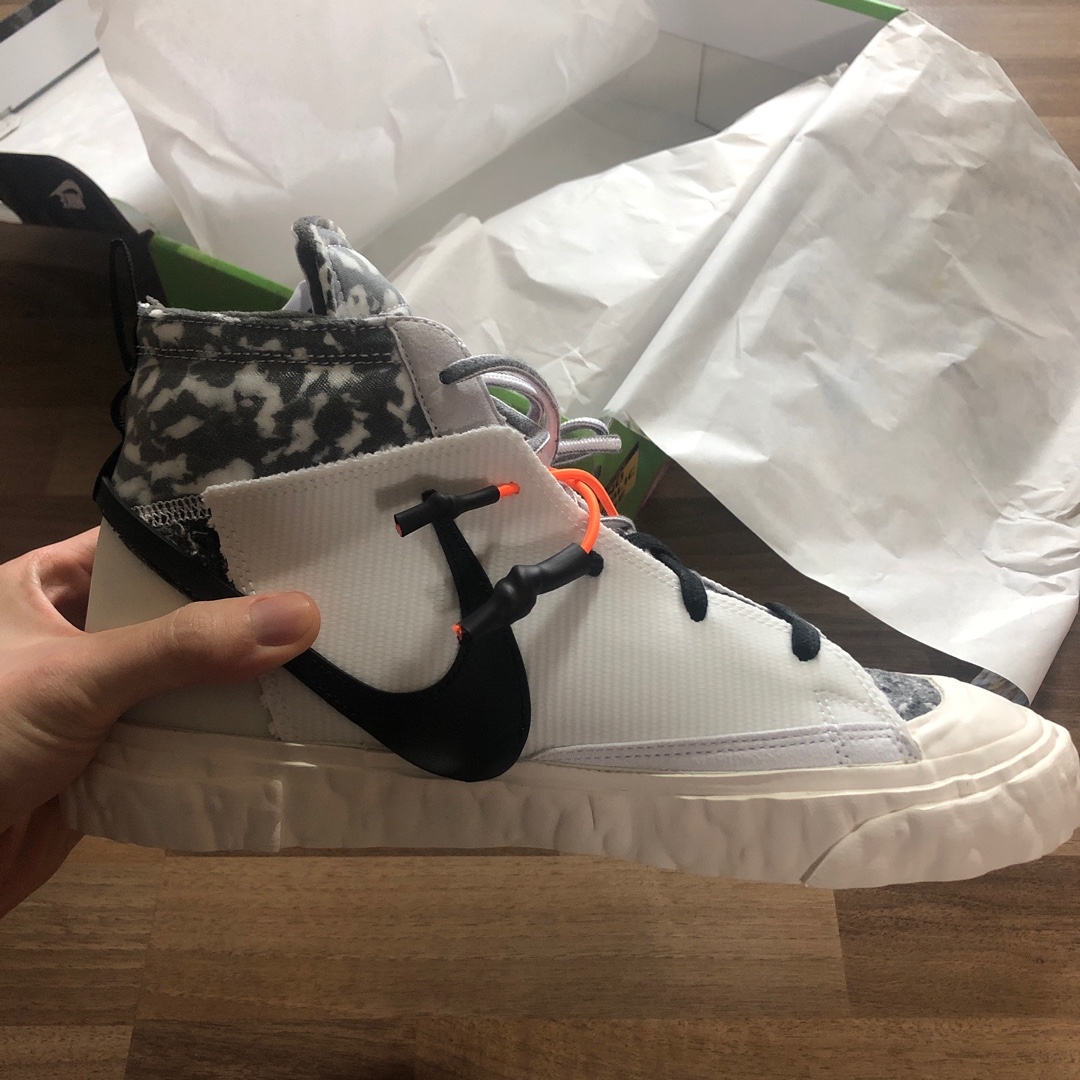 Nike x Readymade Blazer Mid White 착용 스타일 - 1