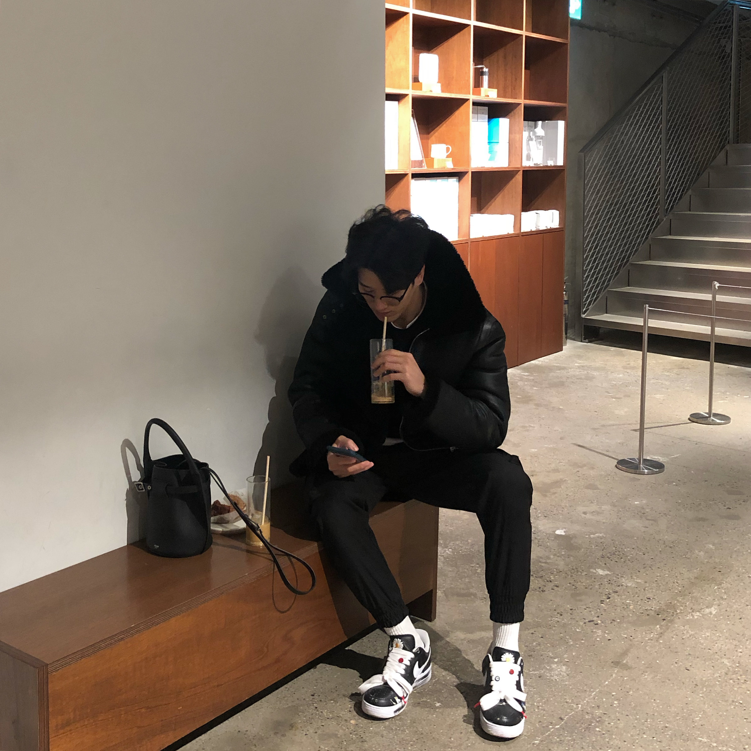 Nike x Peaceminusone Air Force 1 Low Para-Noise 착용 스타일