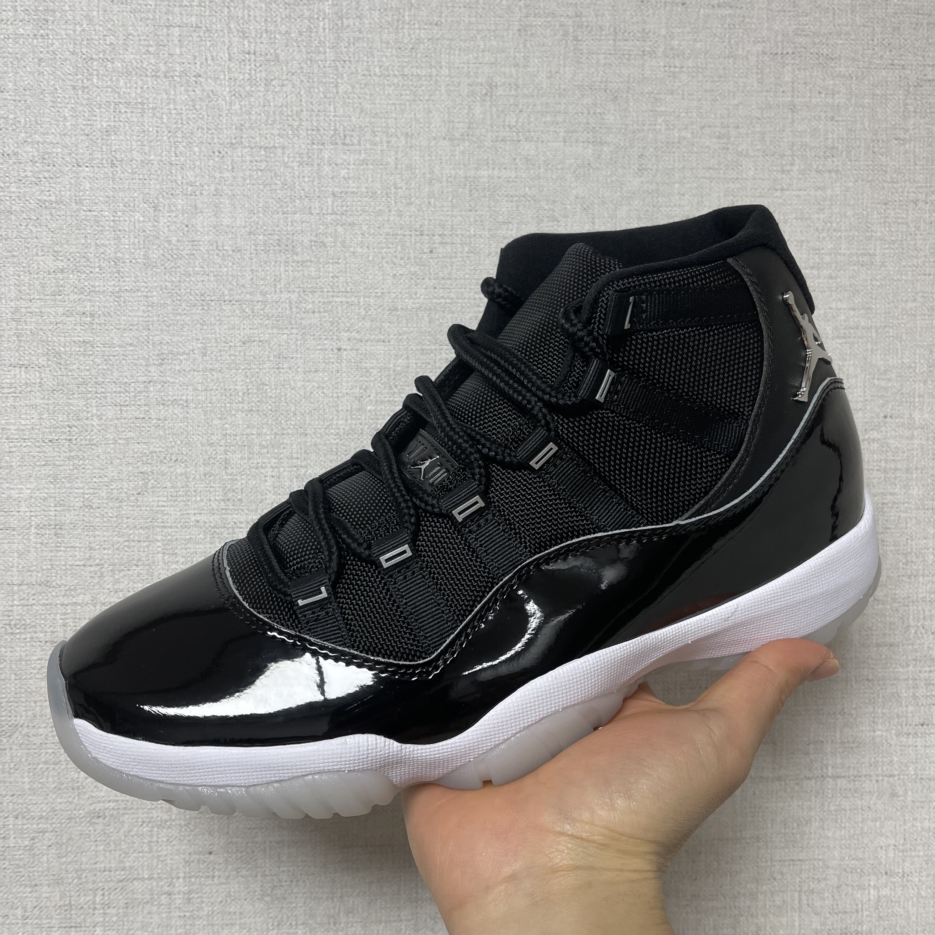 Jordan 11 Retro Jubilee 착용 스타일
