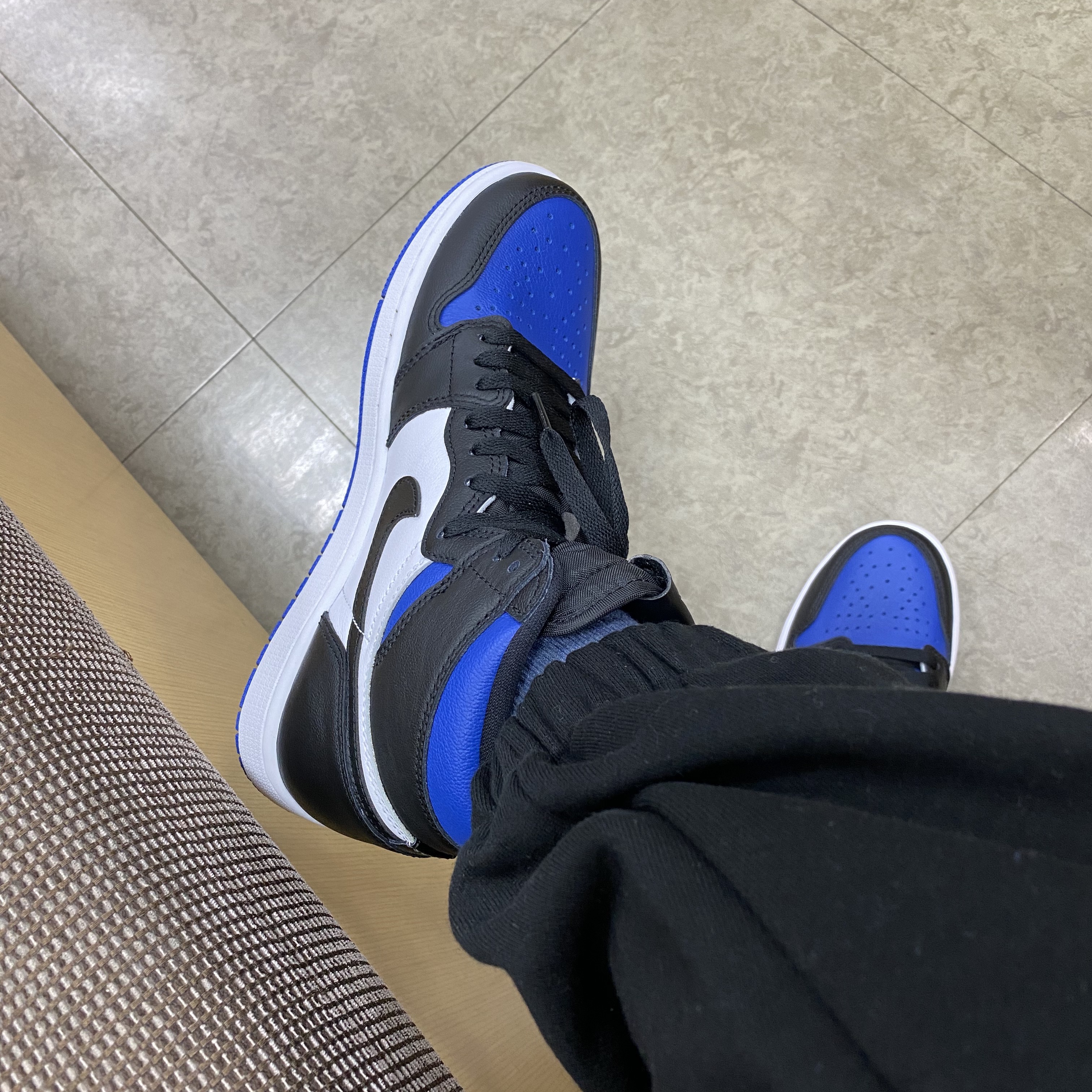 Jordan 1 Retro High OG Royal Toe 착용 스타일 - 1