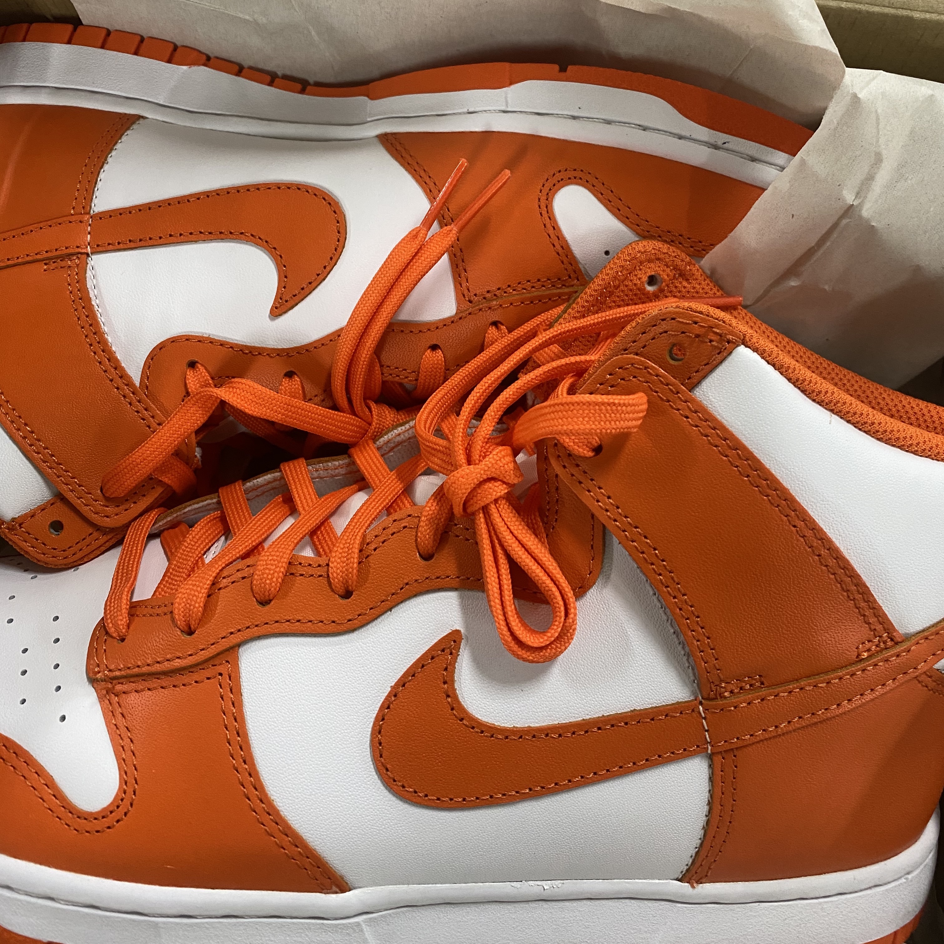 Nike Dunk High Retro Orange Blaze 착용 스타일