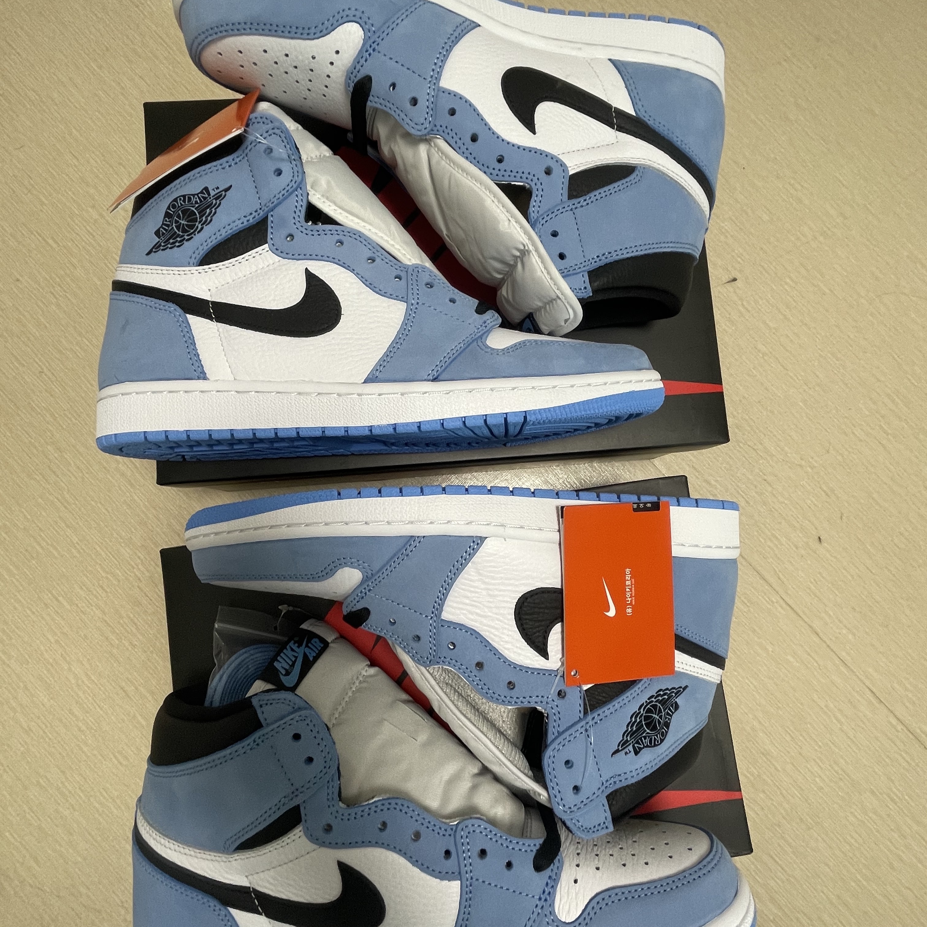 Jordan 1 Retro High OG University Blue 착용 스타일 - 2