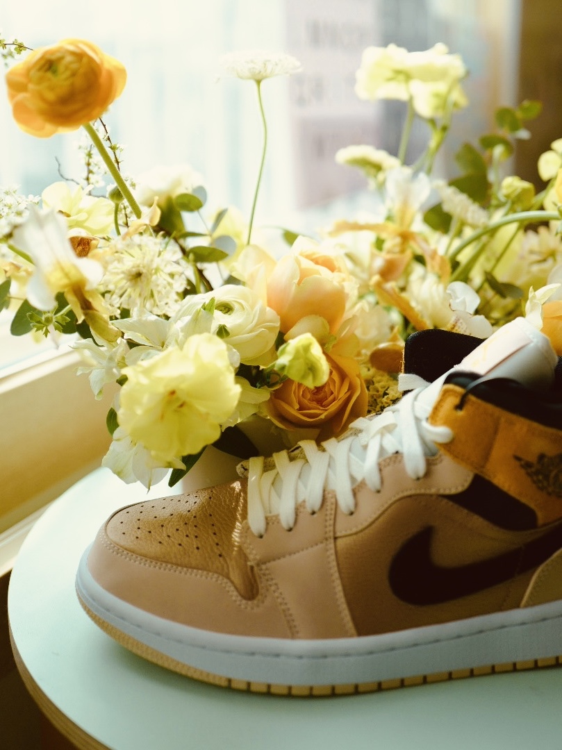 (W) Jordan 1 Mid SE Particle Beige 착용 스타일