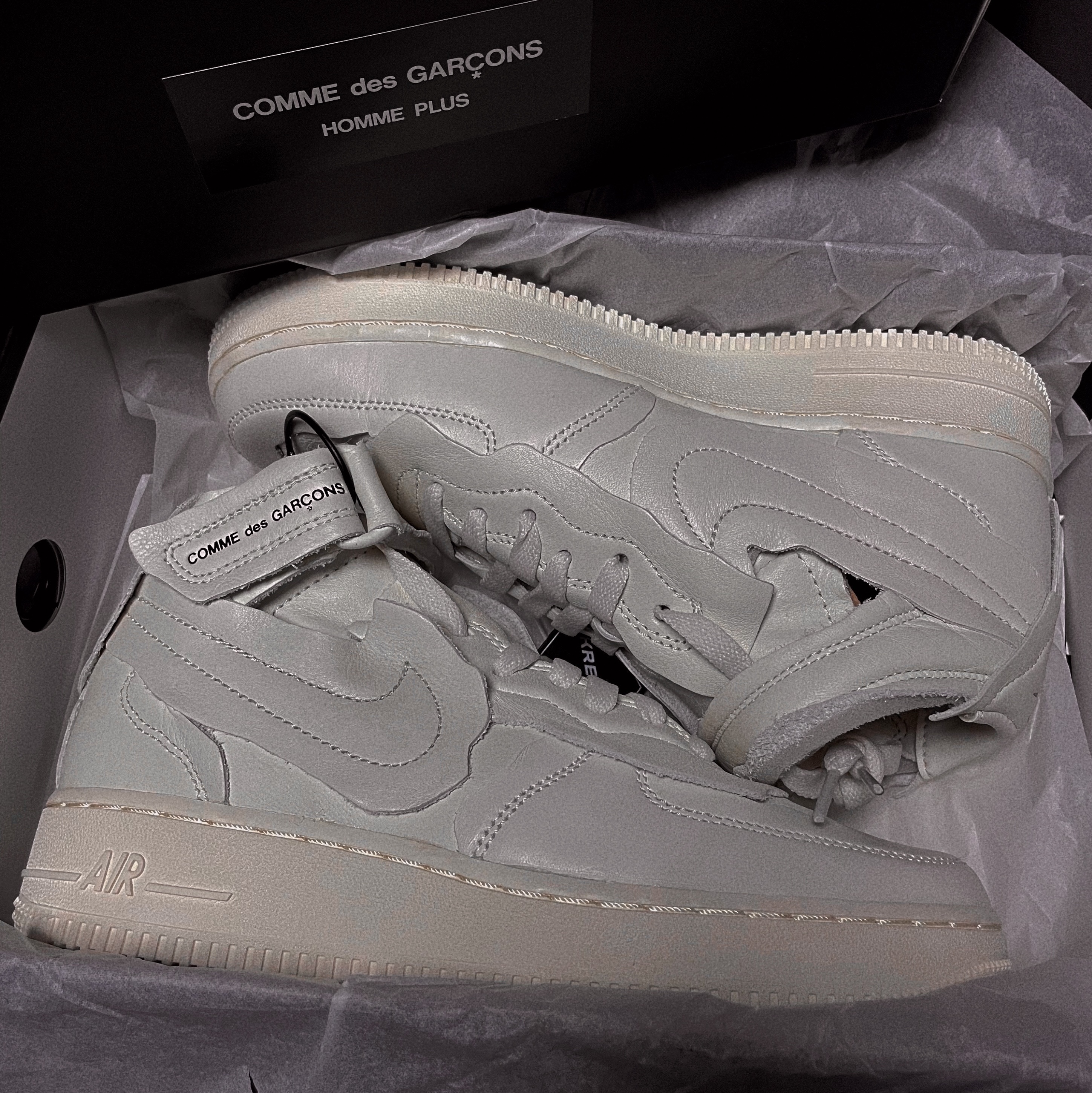 Nike x Comme des Garcons Homme Plus Air Force Mid White 착용 스타일