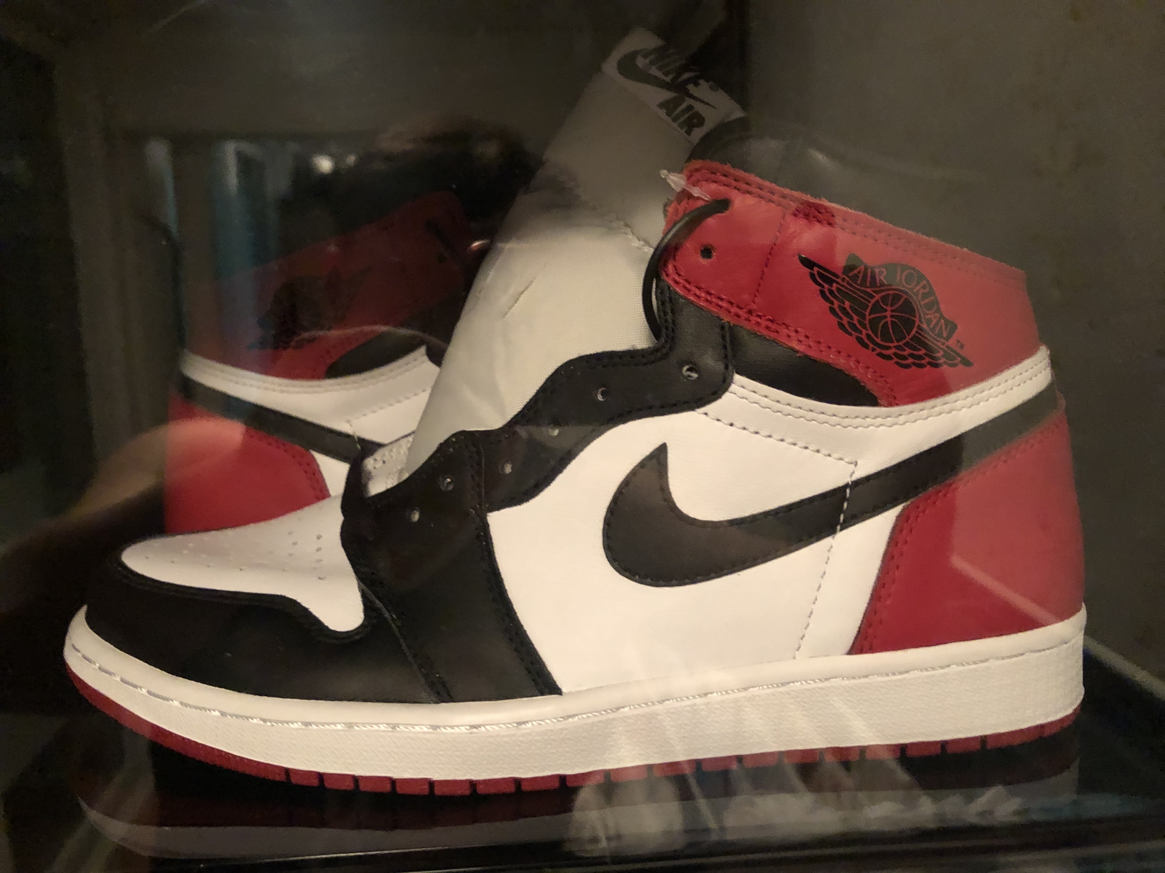Jordan 1 Retro High OG Black Toe 2016, Jordan 1 Retro High OG Bred Banned 2016 착용 스타일 - 1