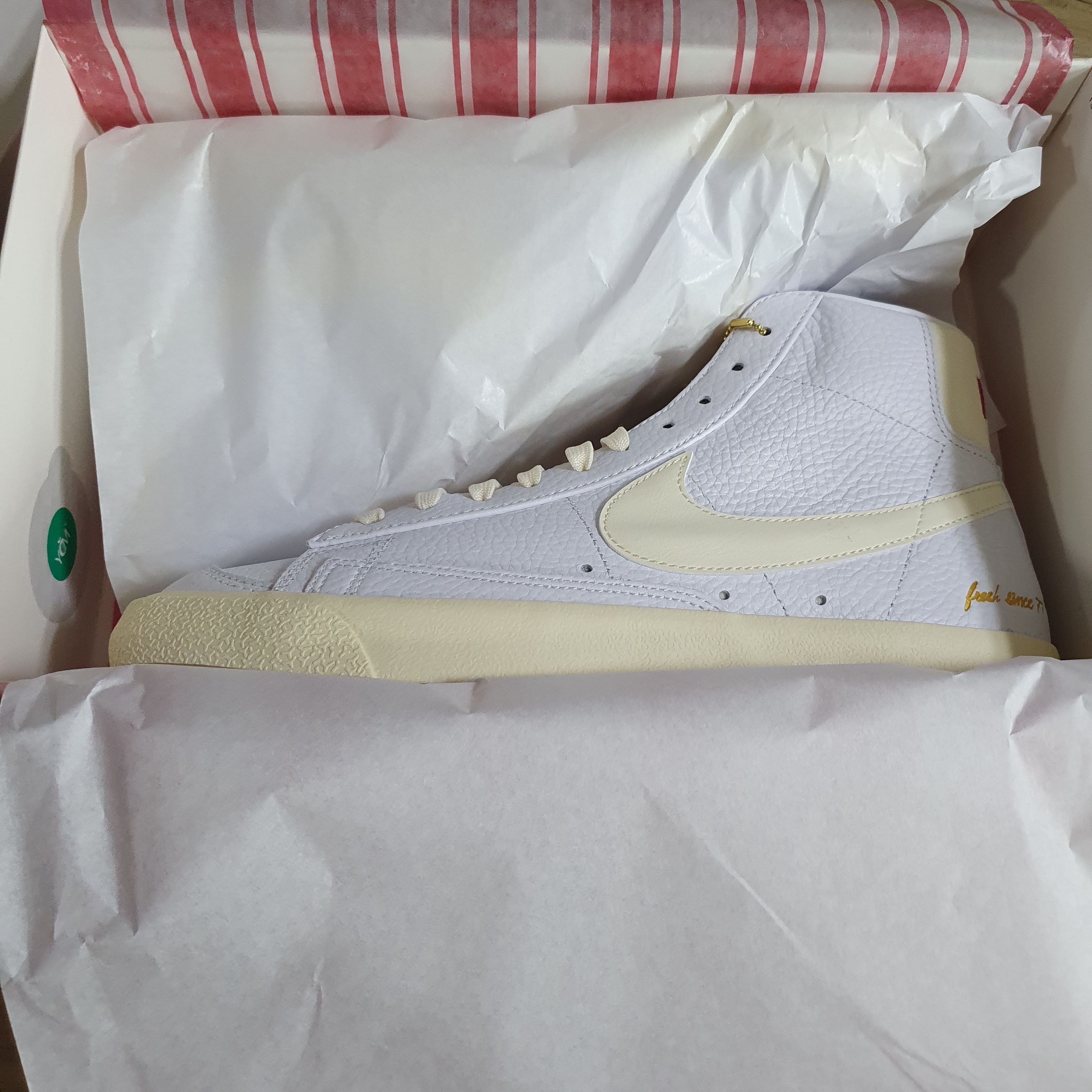 Nike Blazer Mid '77 Vintage Popcorn 착용 스타일 - 1