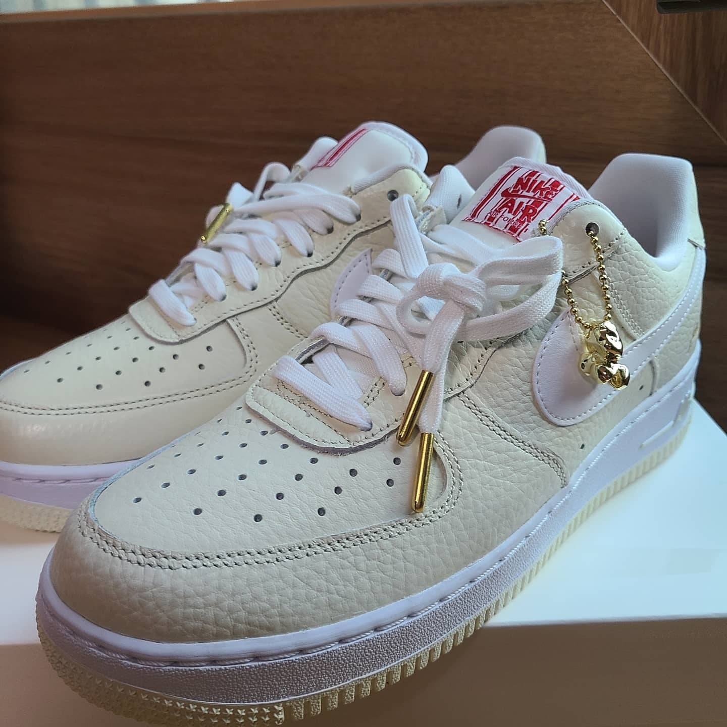Nike Air Force 1 '07 PRM Popcorn 착용 스타일 - 1