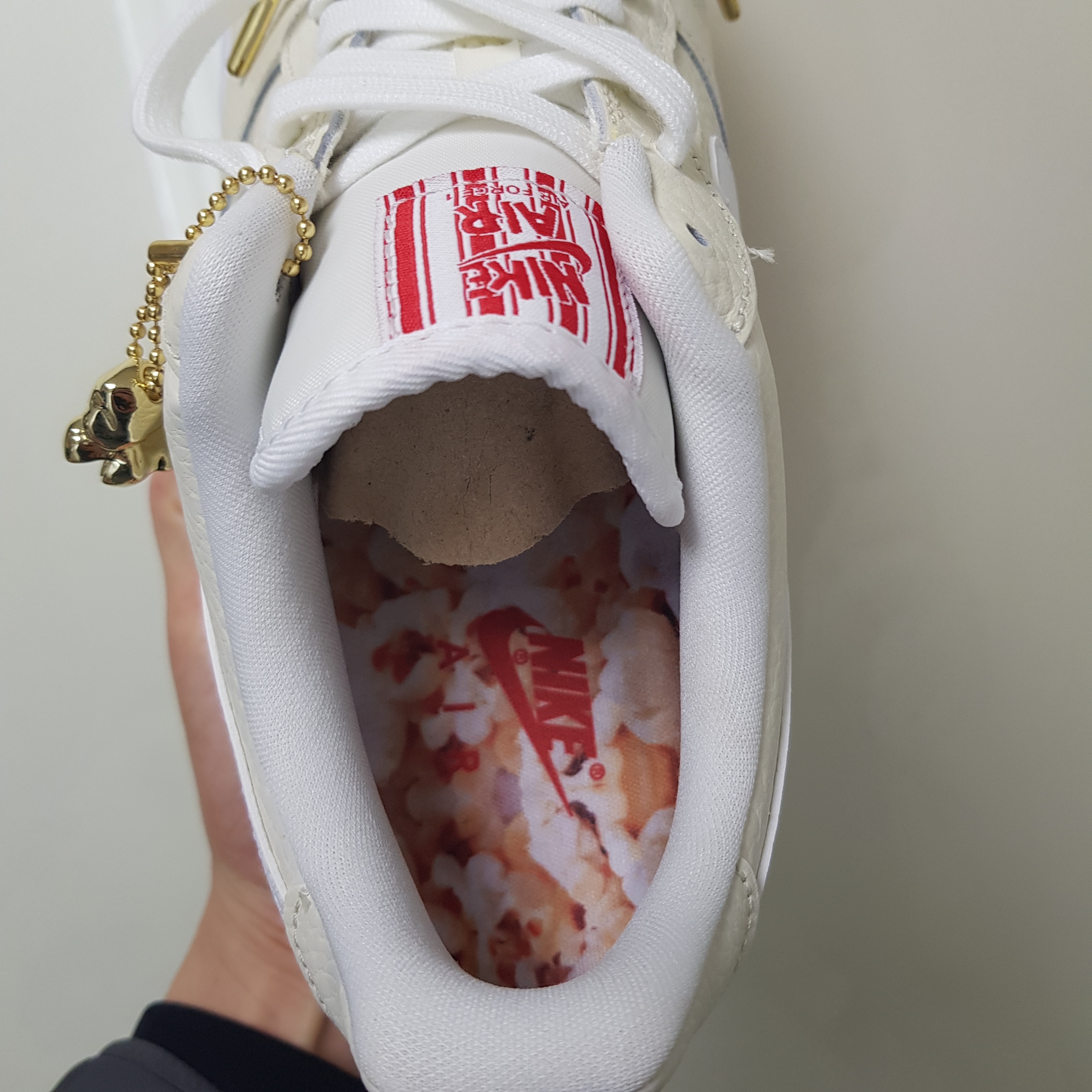 Nike Air Force 1 '07 PRM Popcorn 착용 스타일 - 2