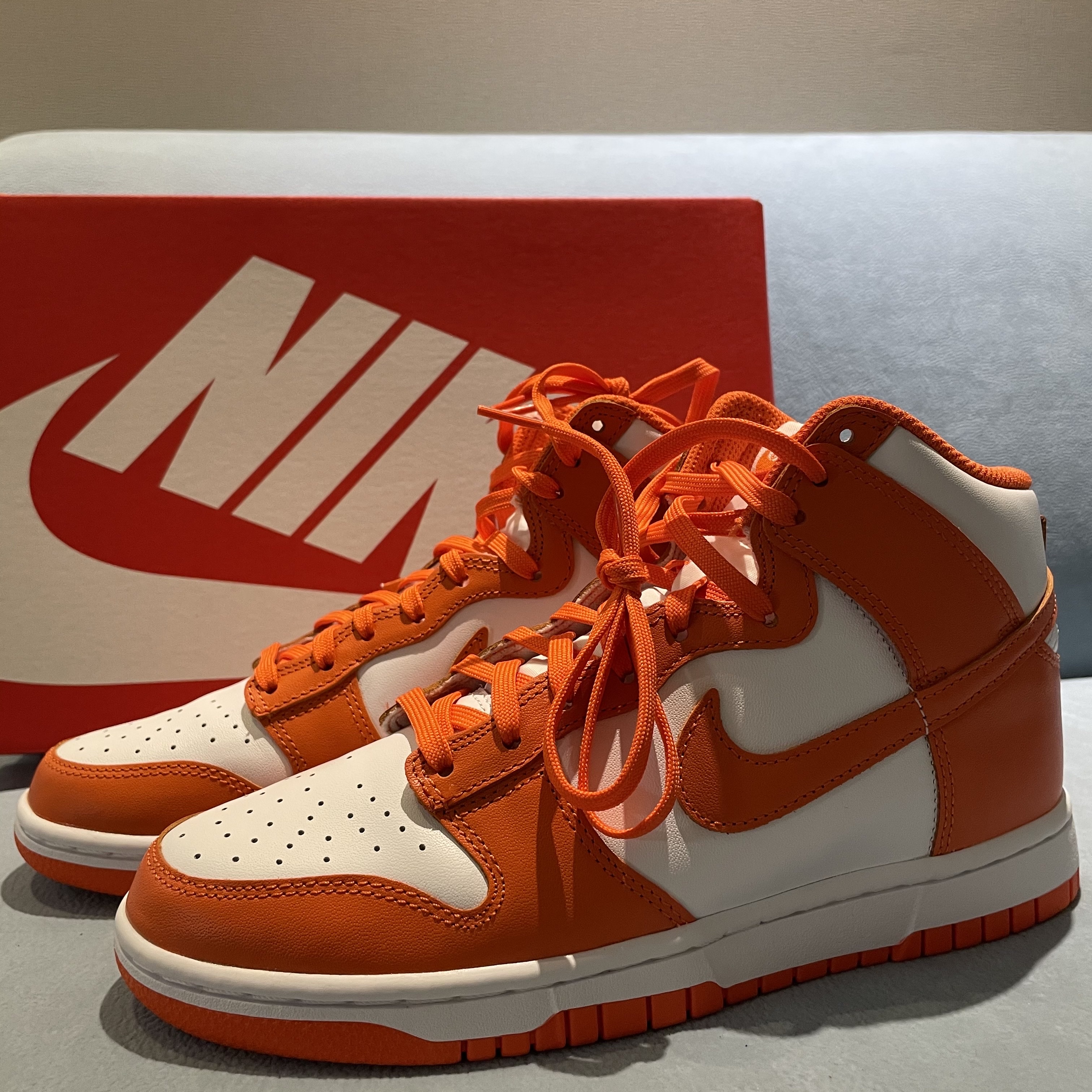 Nike Dunk High Retro Orange Blaze 착용 스타일