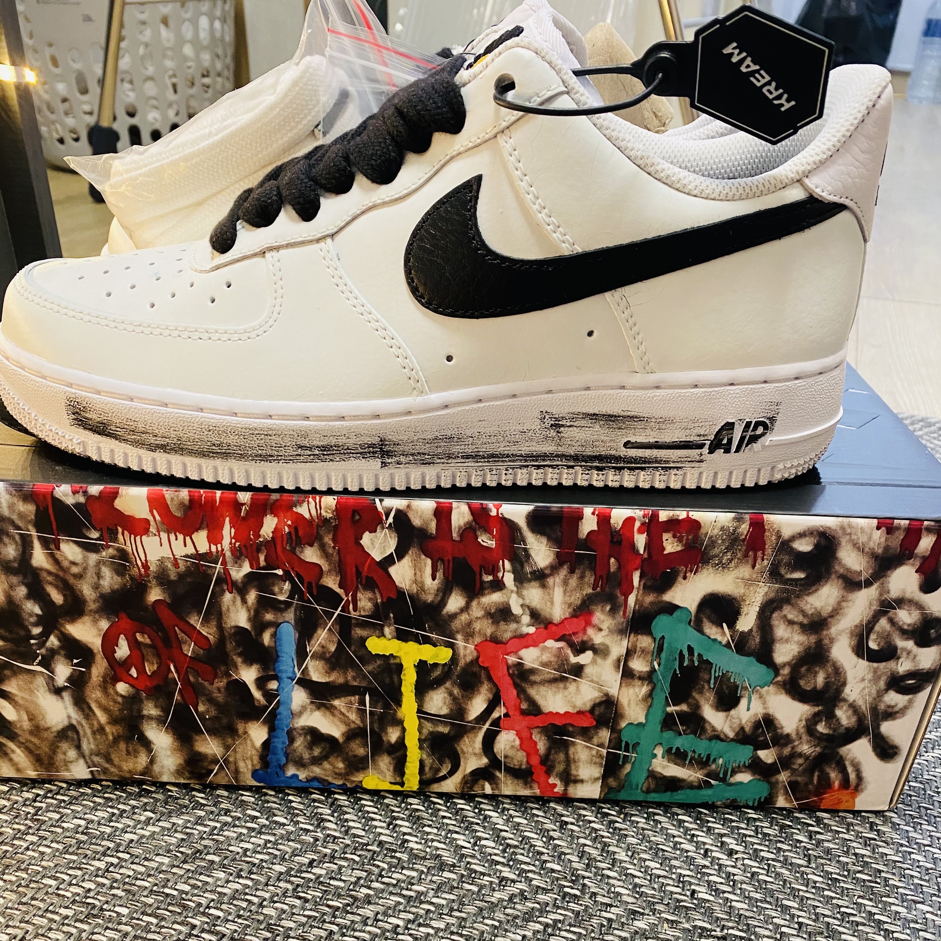 Nike x Peaceminusone Air Force 1 Low Para-Noise 2.0 착용 스타일 - 2