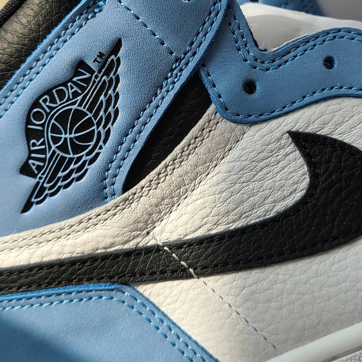 Jordan 1 Retro High OG University Blue, Jordan 1 Retro High Rookie of the Year 착용 스타일 - 2