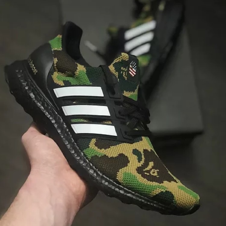 Adidas x BAPE Ultraboost 4.0 Green Camo 착용 스타일