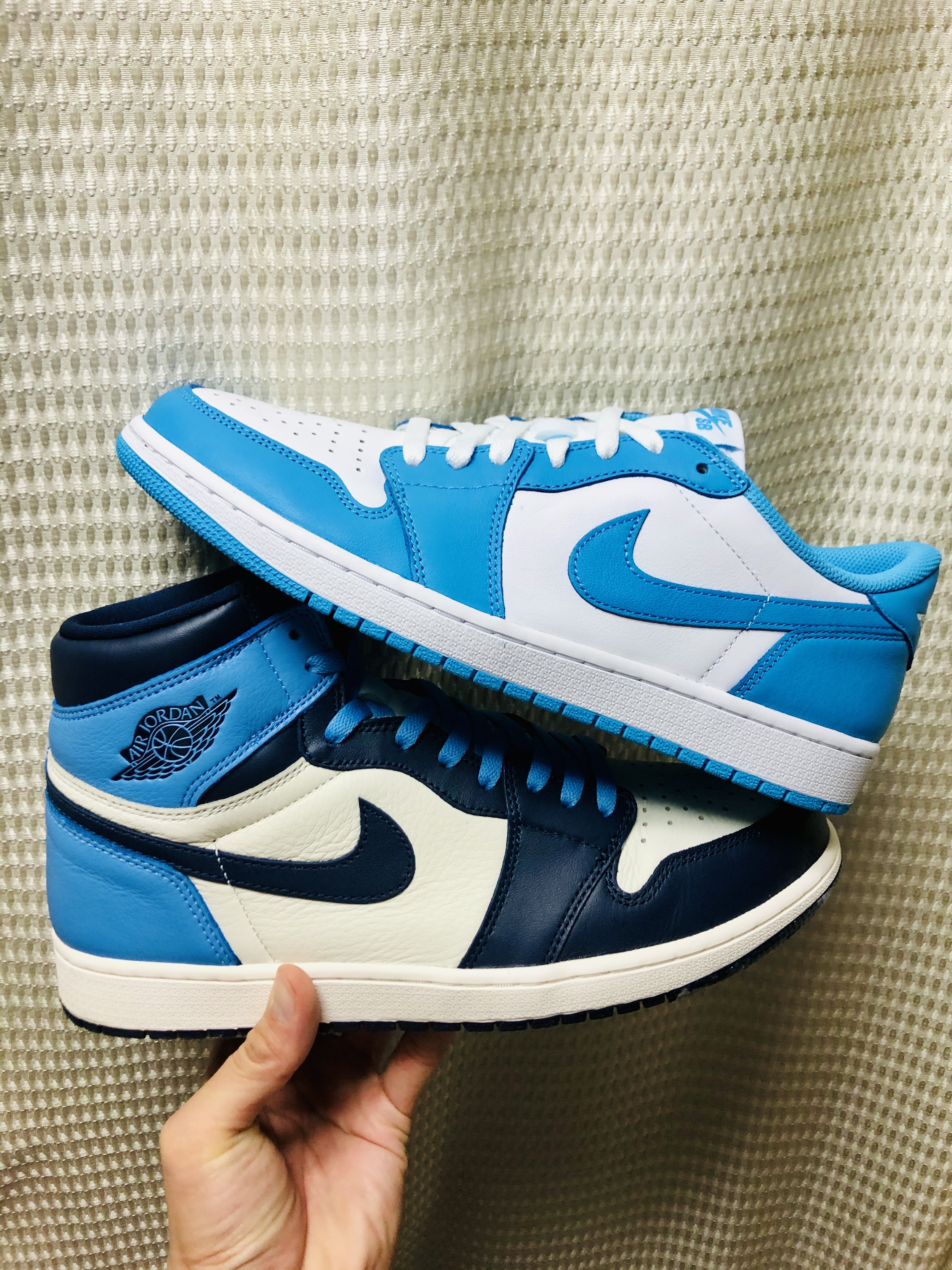 Jordan 1 Retro High Obsidian UNC, Jordan 1 Low SB UNC 착용 스타일 - 2