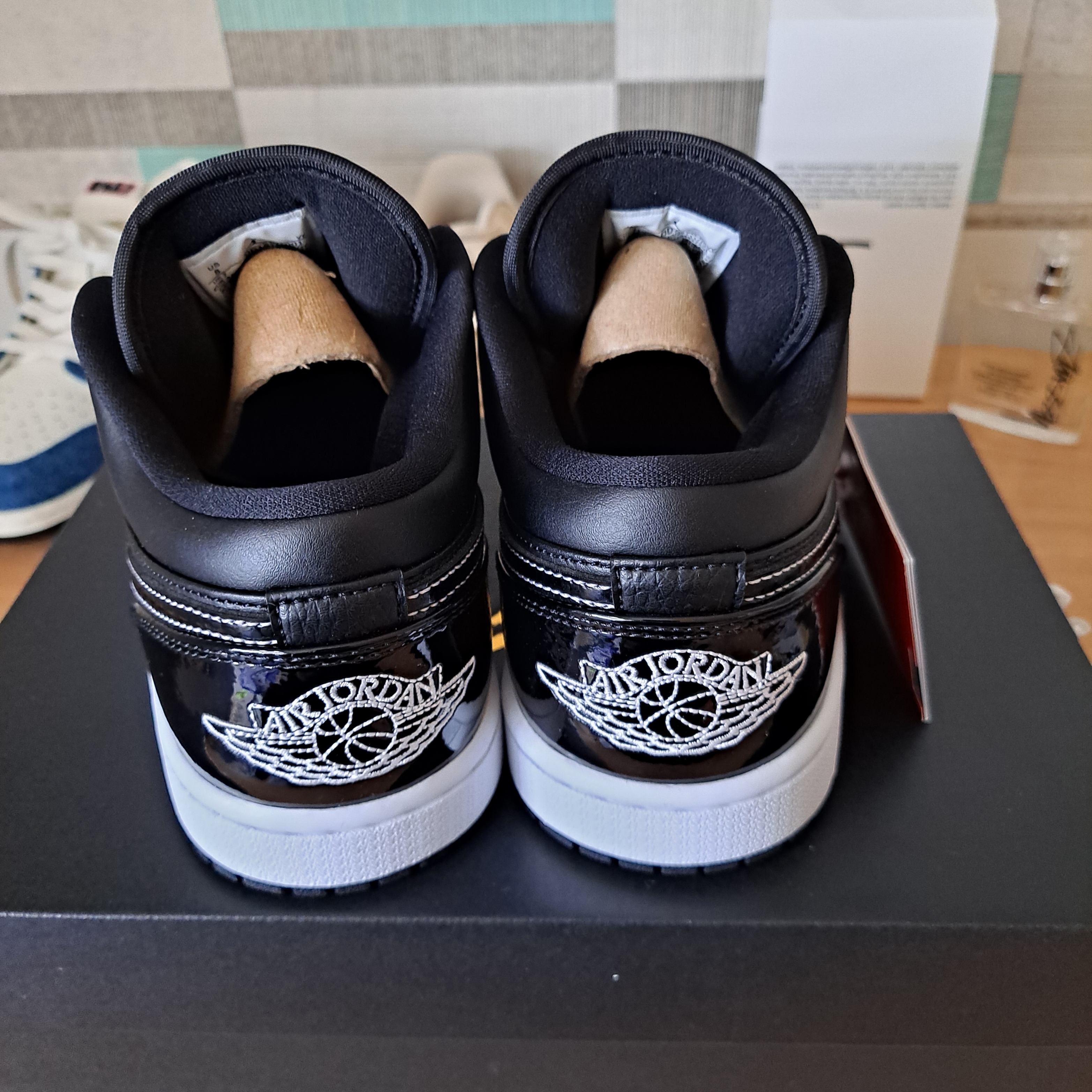 Jordan 1 Low SE ASW Black 착용 스타일 - 2