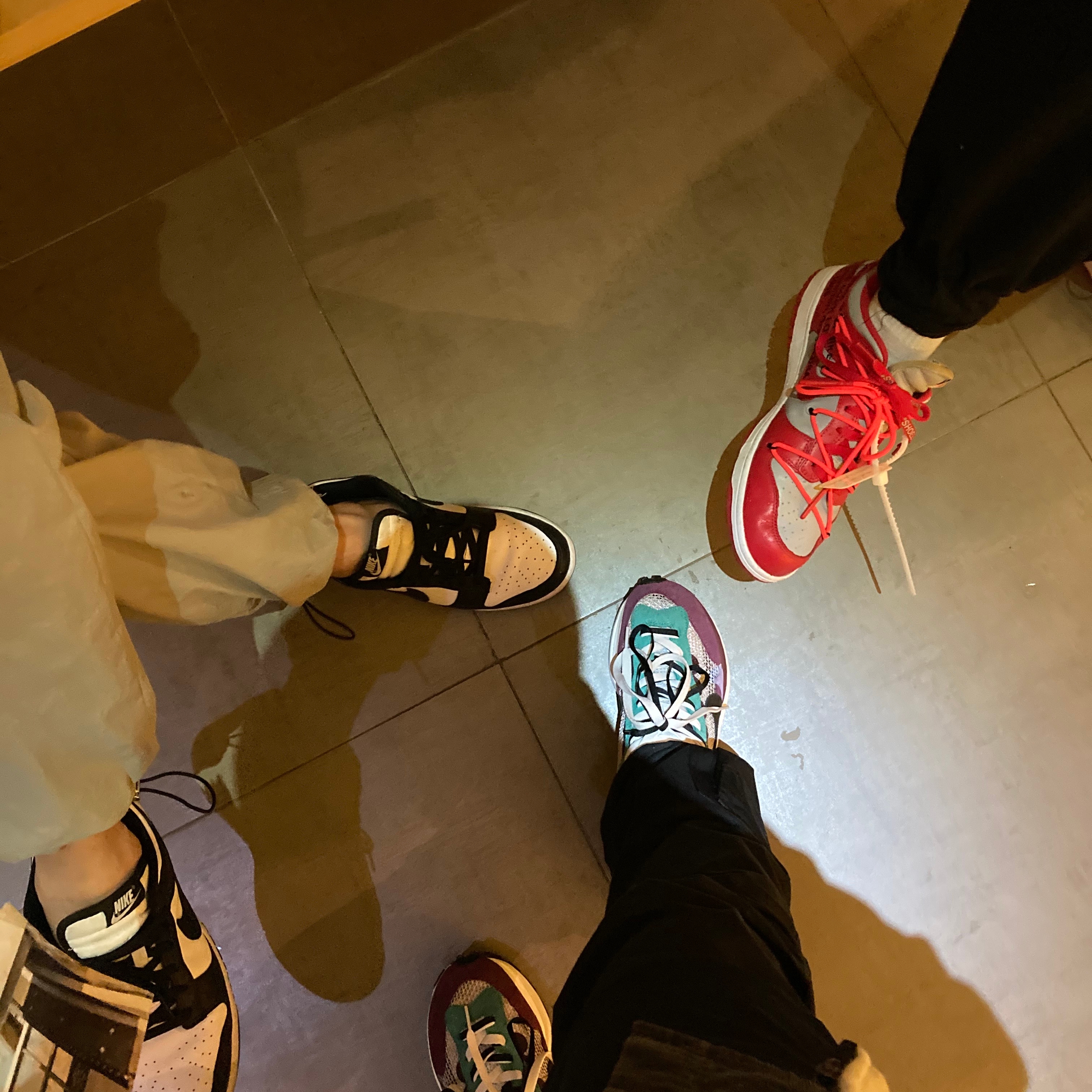 Nike Dunk Low Retro Black, Nike x Sacai VaporWaffle String & Black Villain Red 착용 스타일