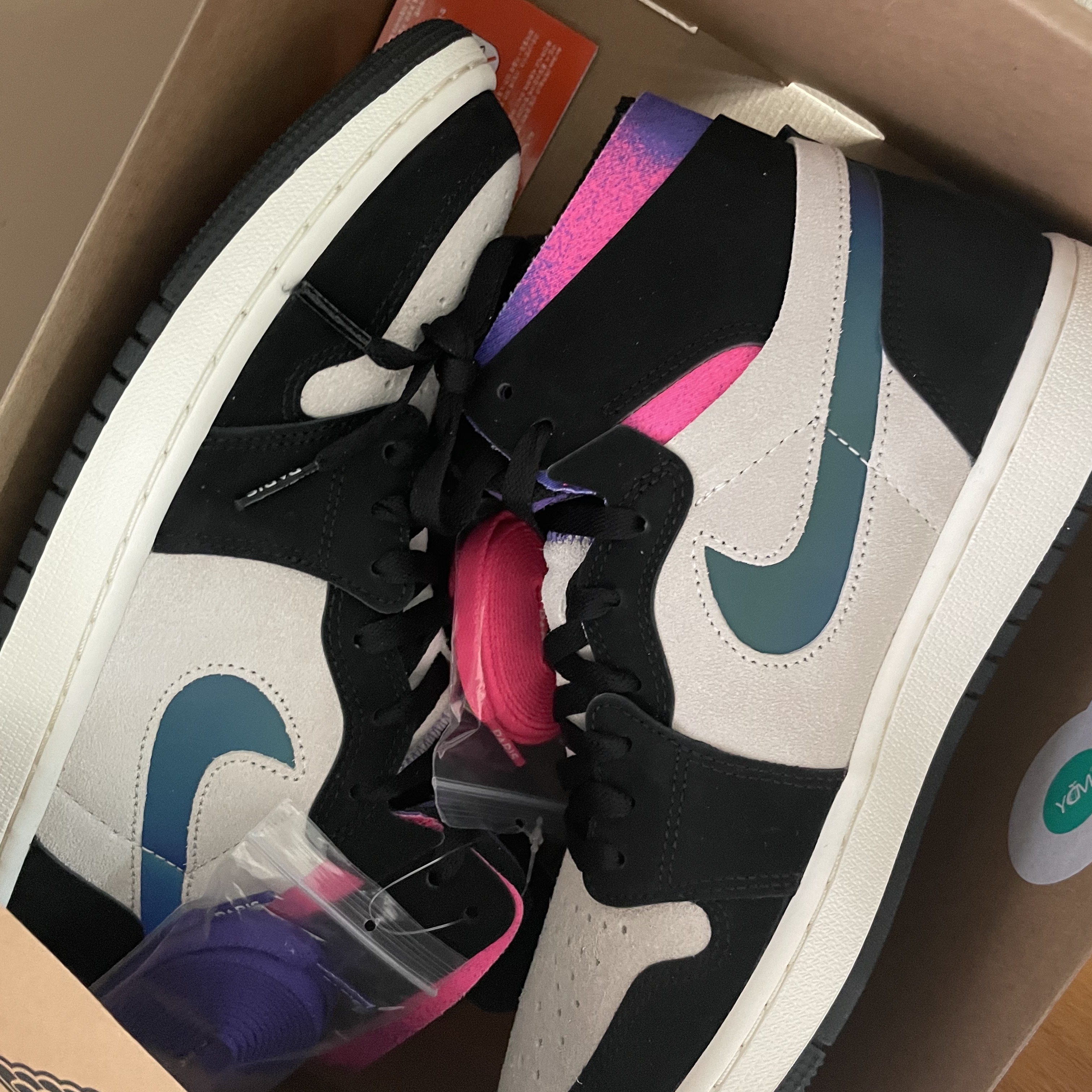 Jordan 1 x Paris Saint-Germain Zoom Air CMFT 착용 스타일