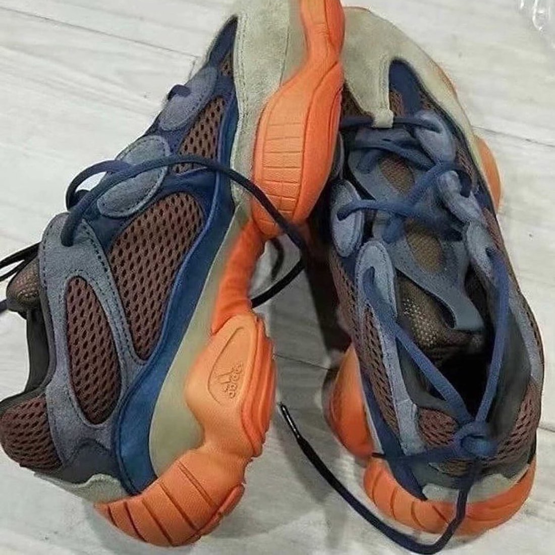 Adidas Yeezy 500 Enflame, Adidas Yeezy 500 Utility Black 2018/2020 착용 스타일 - 5
