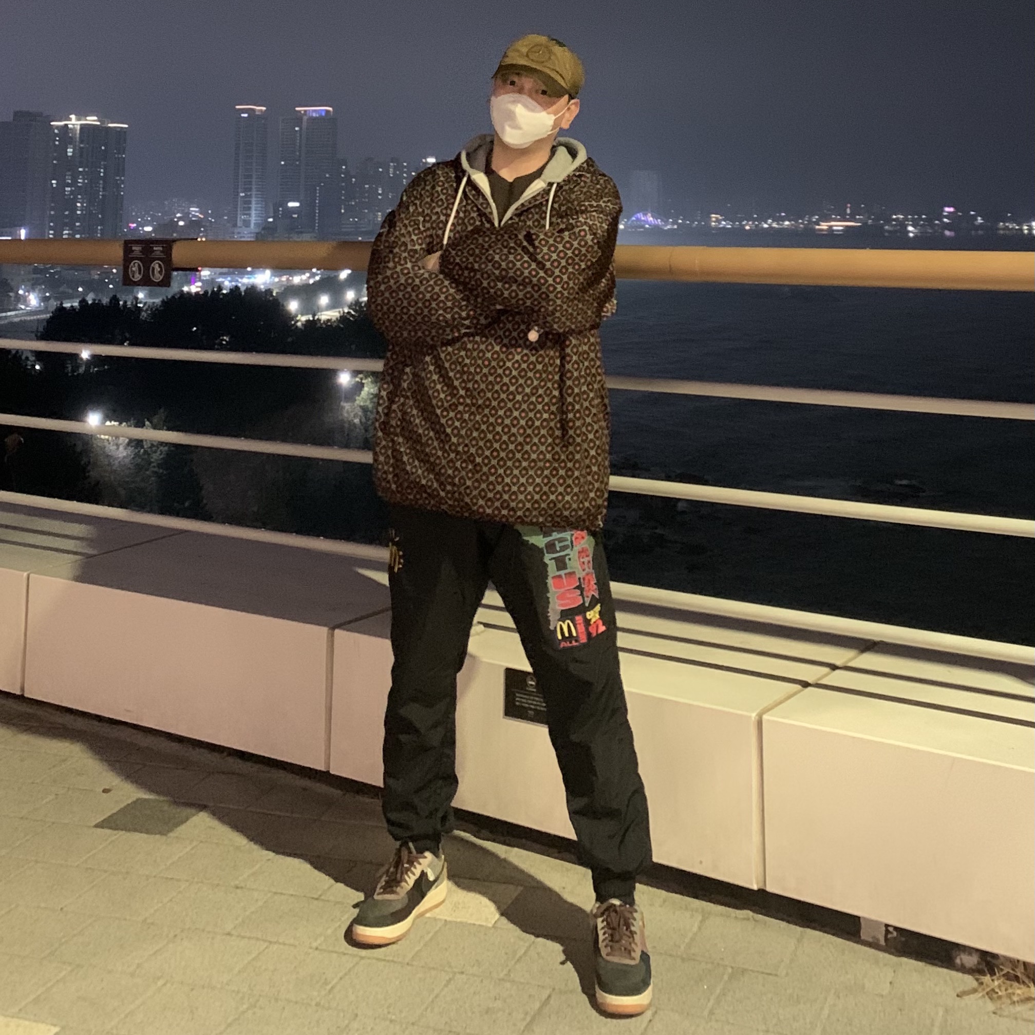 Nike x Travis Scott Air Force 1 Low Cactus Jack 착용 스타일