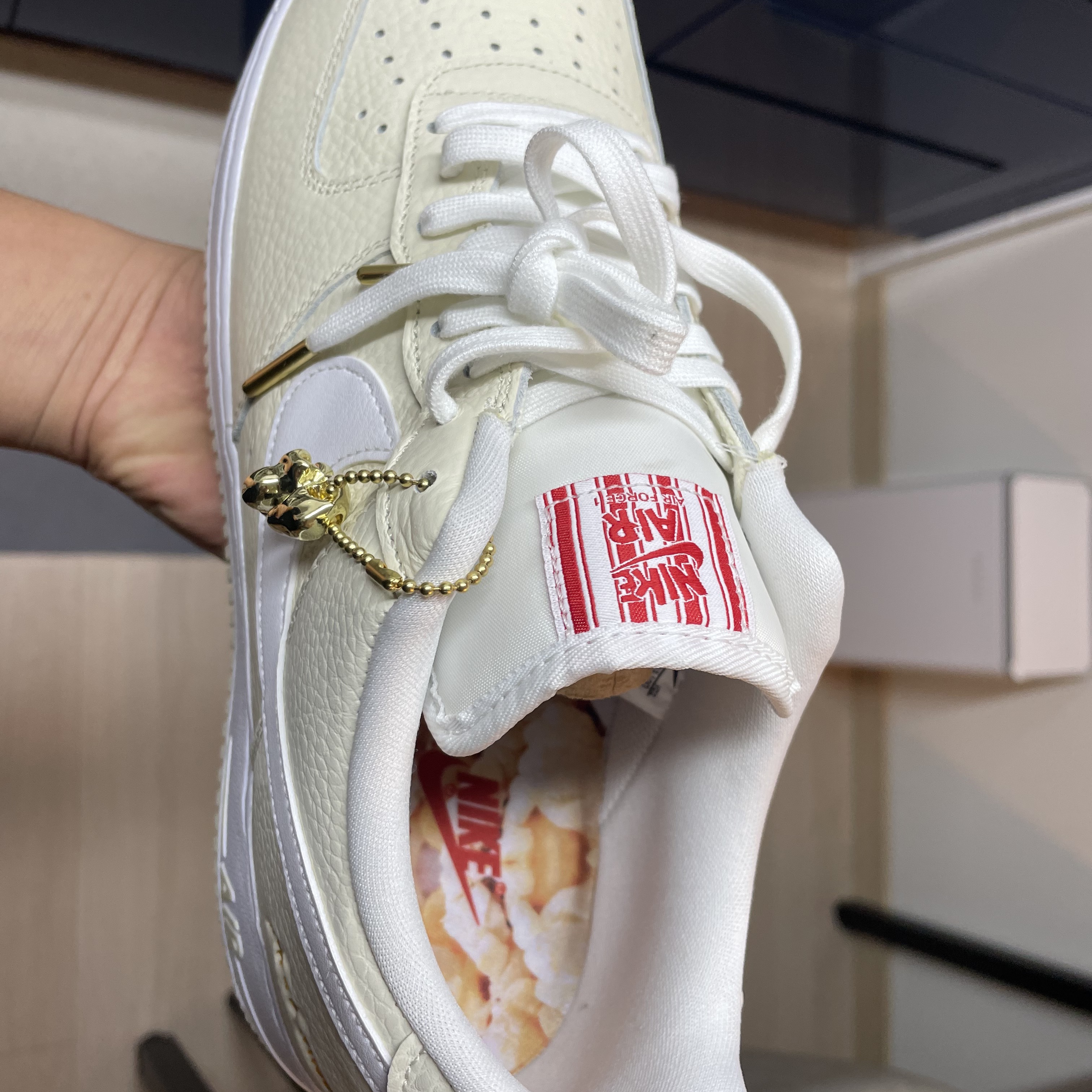 Nike Air Force 1 '07 PRM Popcorn 착용 스타일 - 3