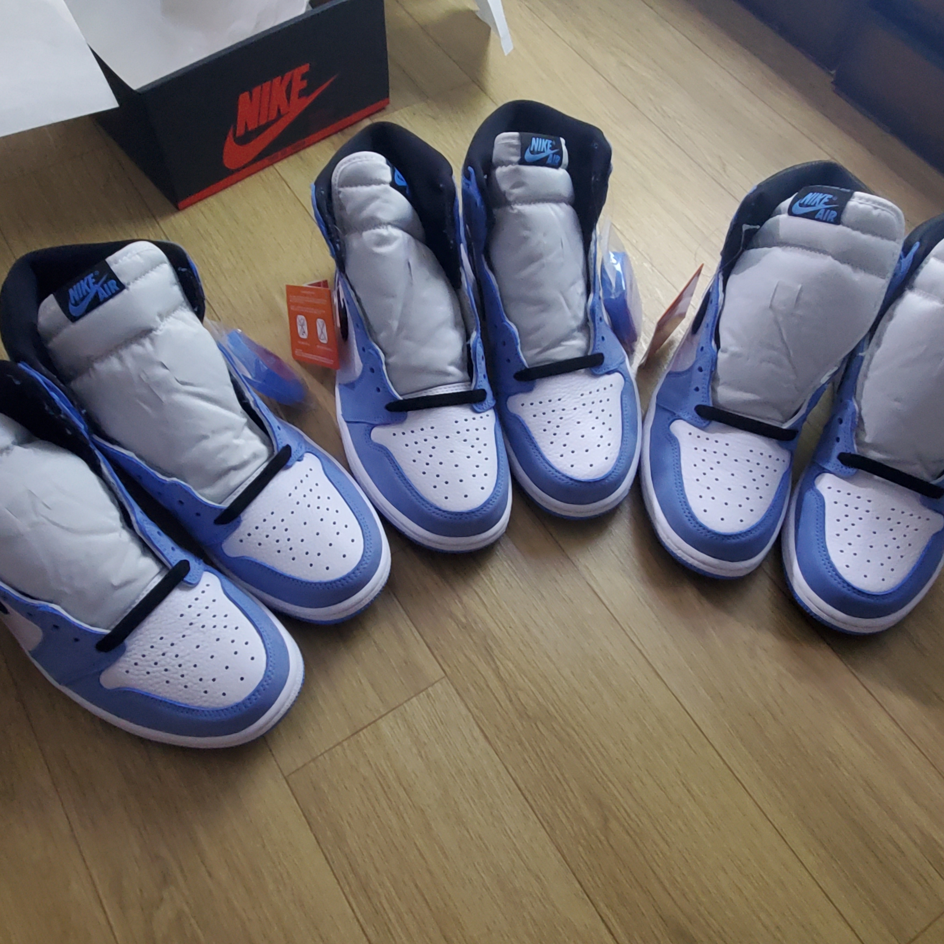 Jordan 1 Retro High OG University Blue 착용 스타일