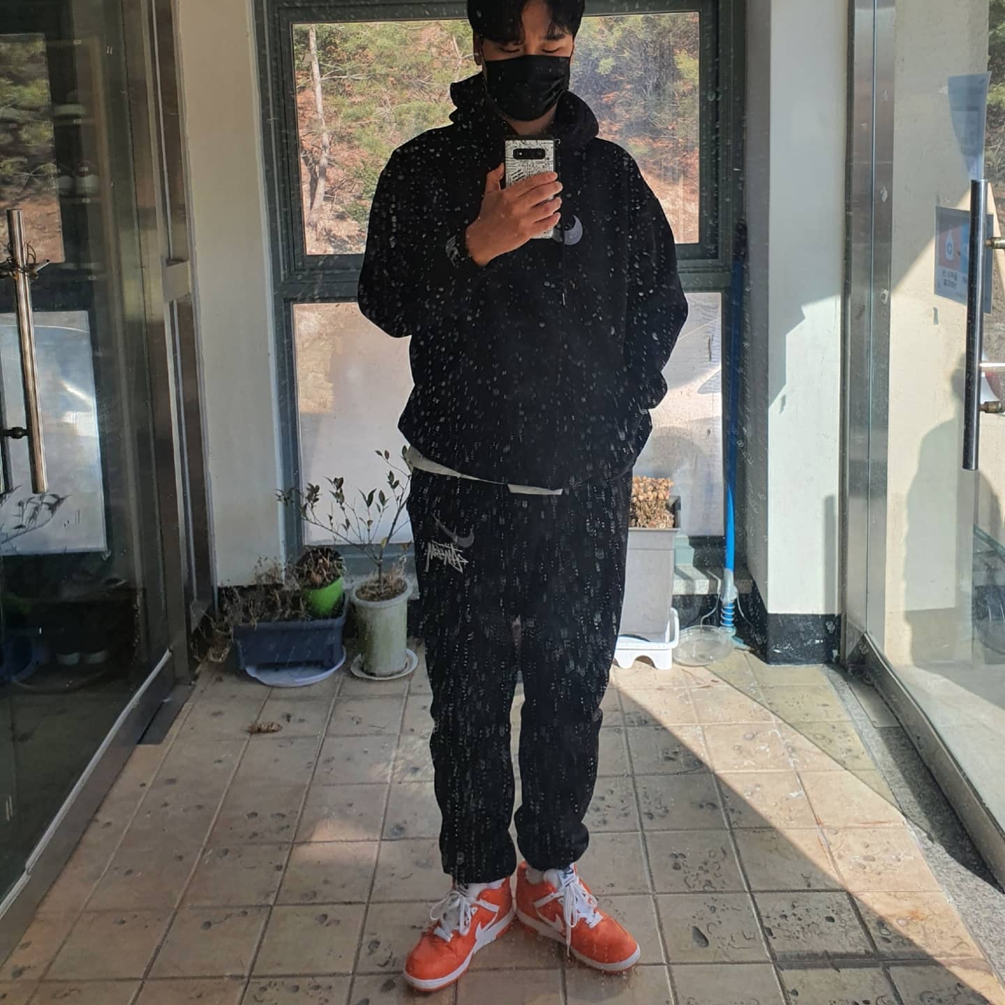 Nike x Supreme SB Air Force 2 Low Orange 착용 스타일