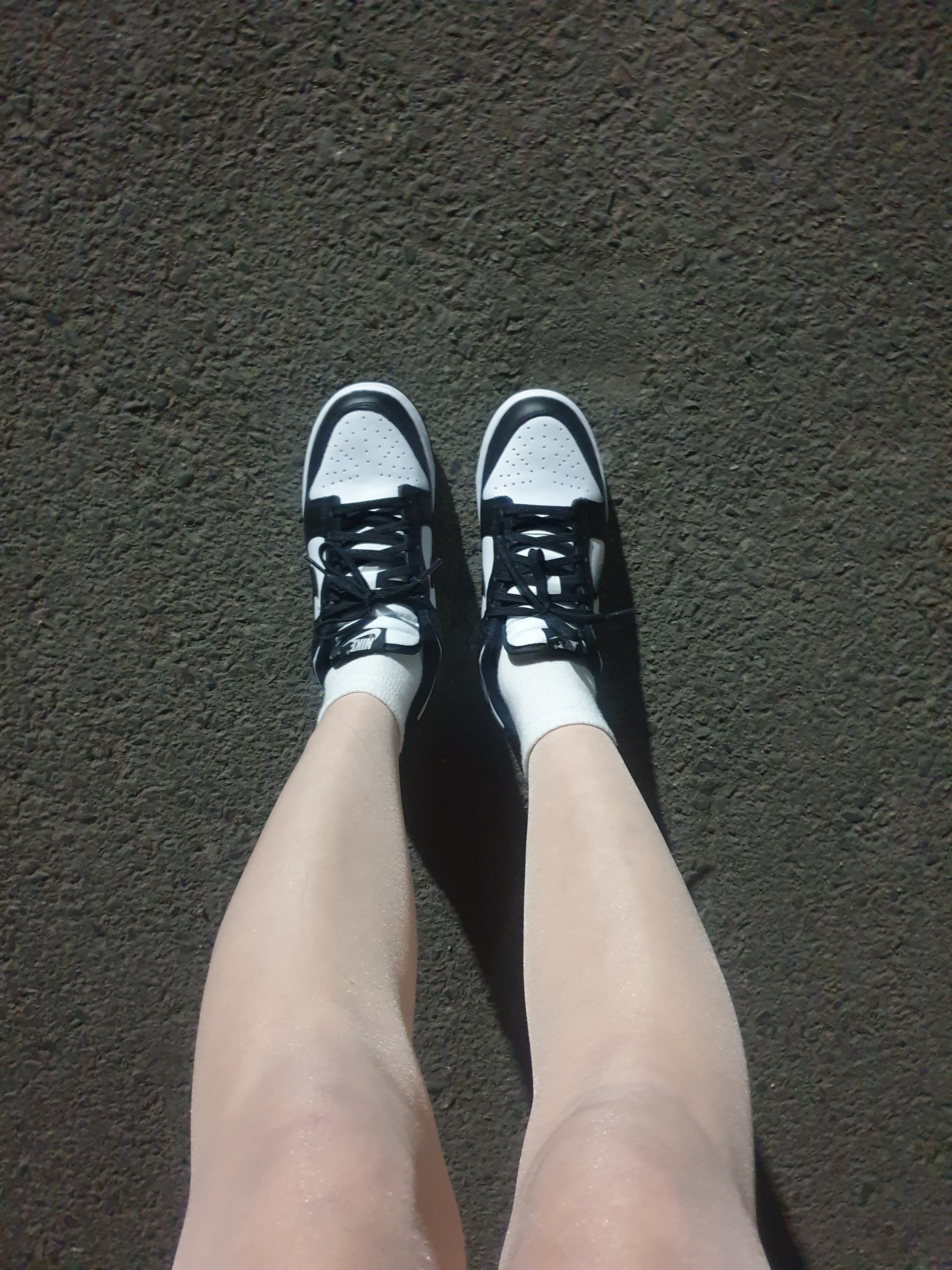 (W) Nike Dunk Low Black 착용 스타일