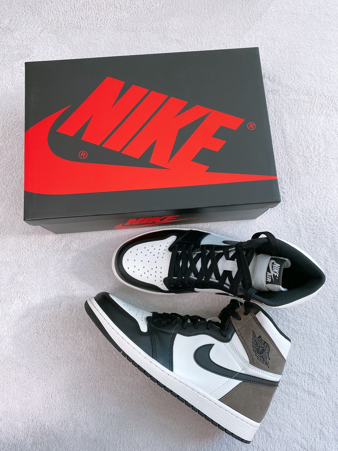 Jordan 1 Retro High OG Black Mocha 착용 스타일