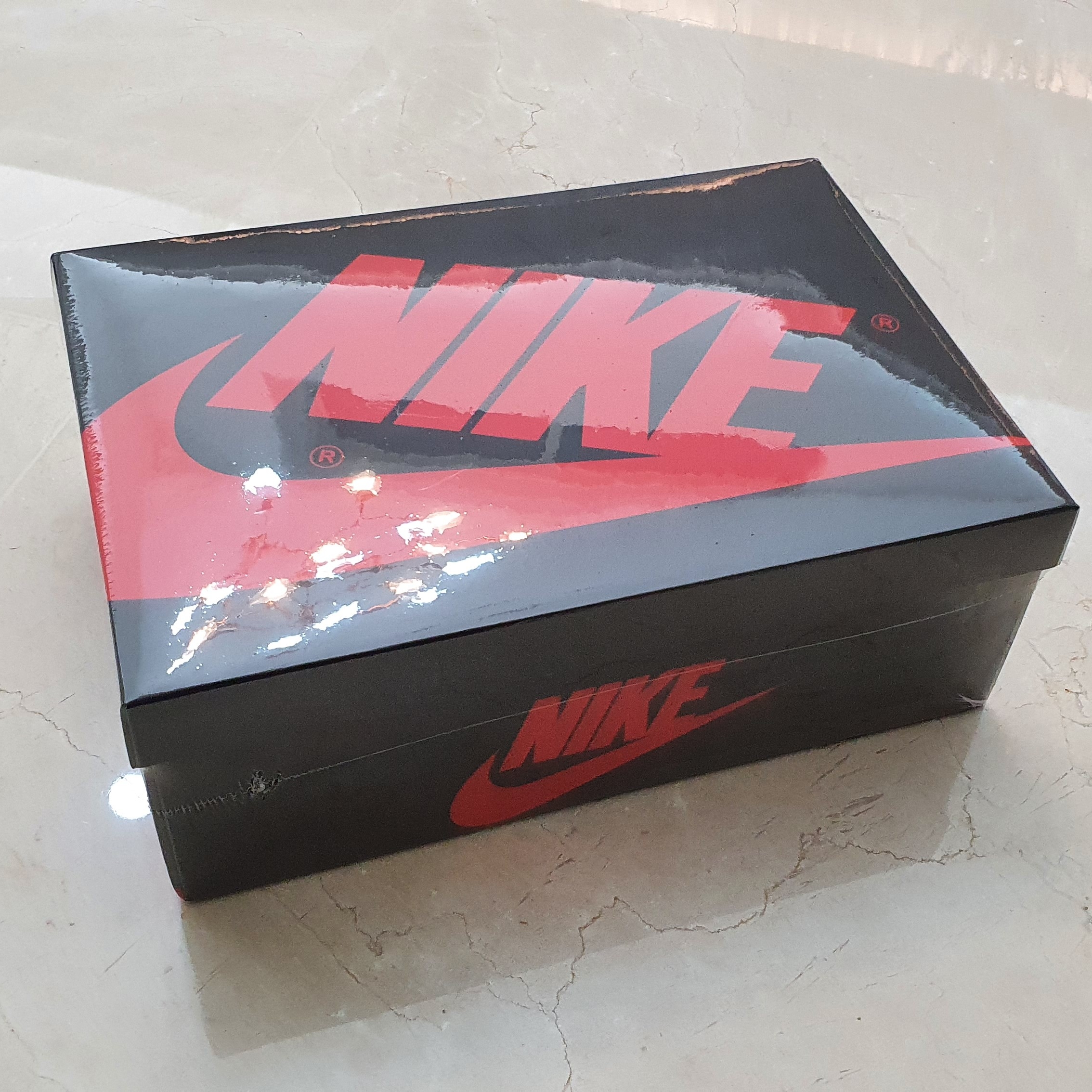 Jordan 1 Retro High OG Light Smoke Grey 착용 스타일 - 1
