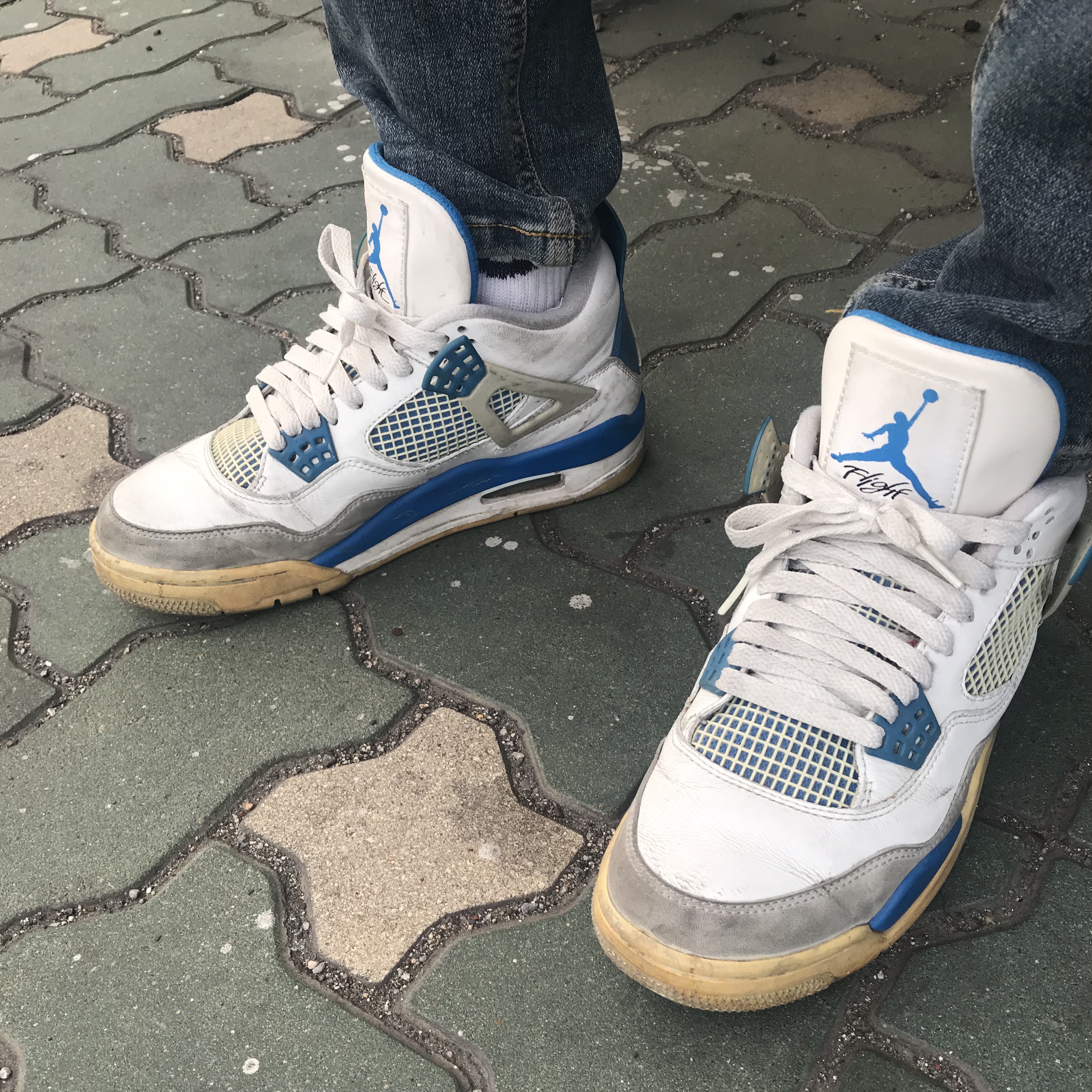 Jordan 4 Retro Military Blue 2012 착용 스타일 - 1