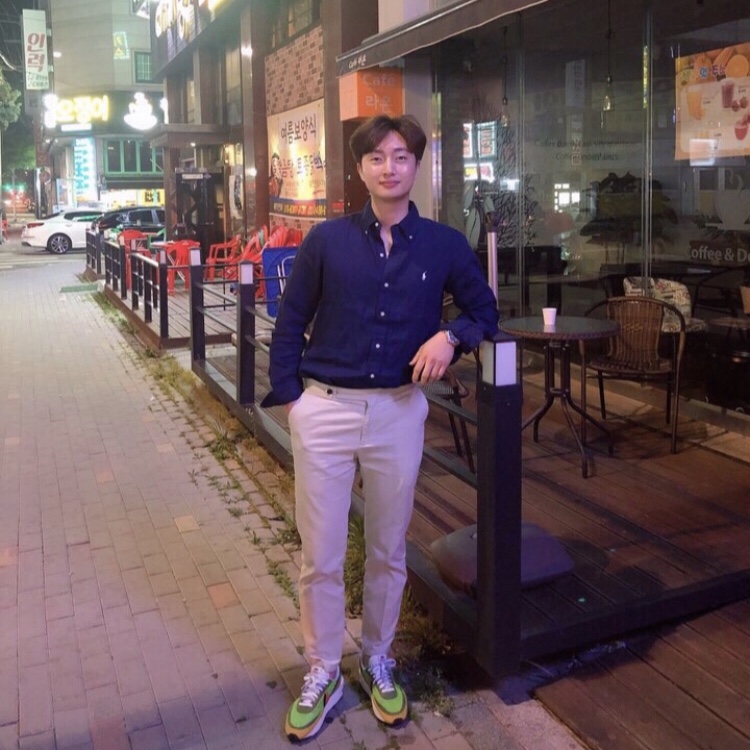 Nike x Sacai LDWaffle Green Multi 착용 스타일