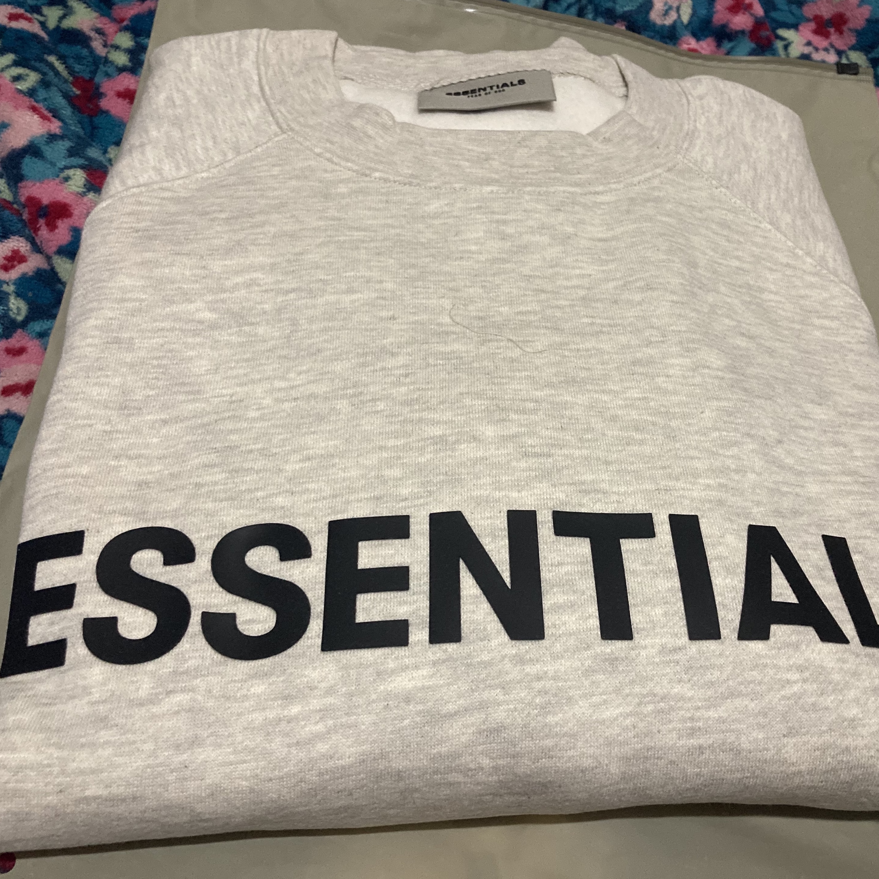 Nike M NRG Crew Fleece Grey Heather - US/EU, Essentials 3D Silicon Applique Crewneck Oatmeal/Oatmeal Heather/Light Heather Oatmeal 2020 착용 스타일 - 3