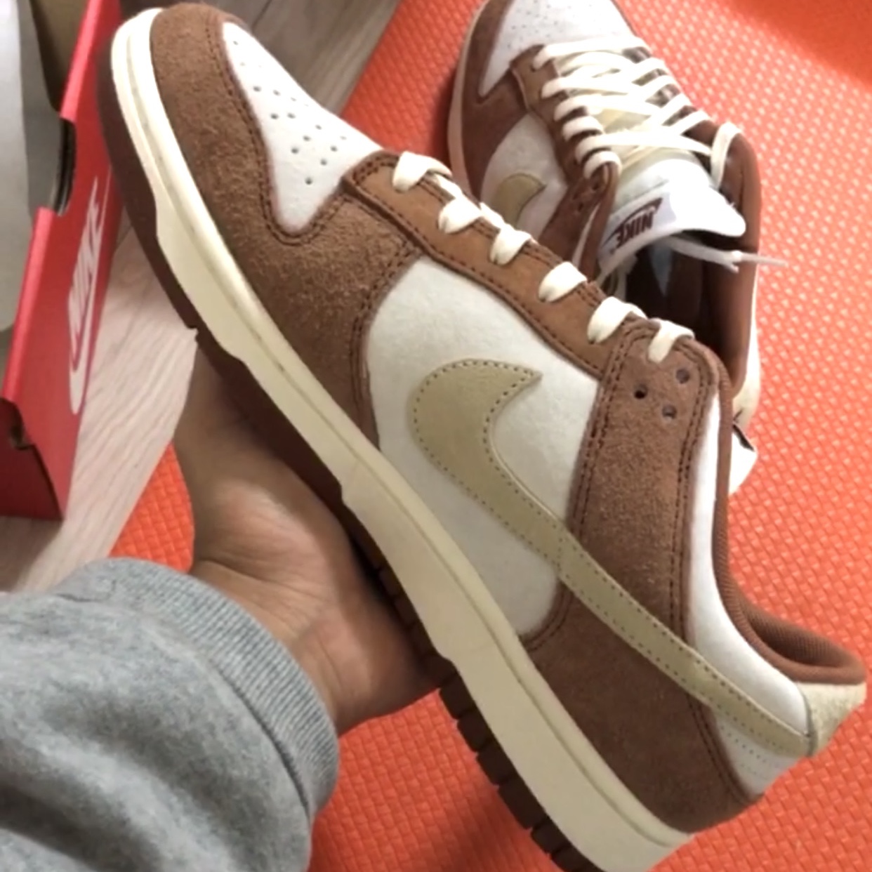 Nike Dunk Low Pro Premium Medium Curry 착용 스타일